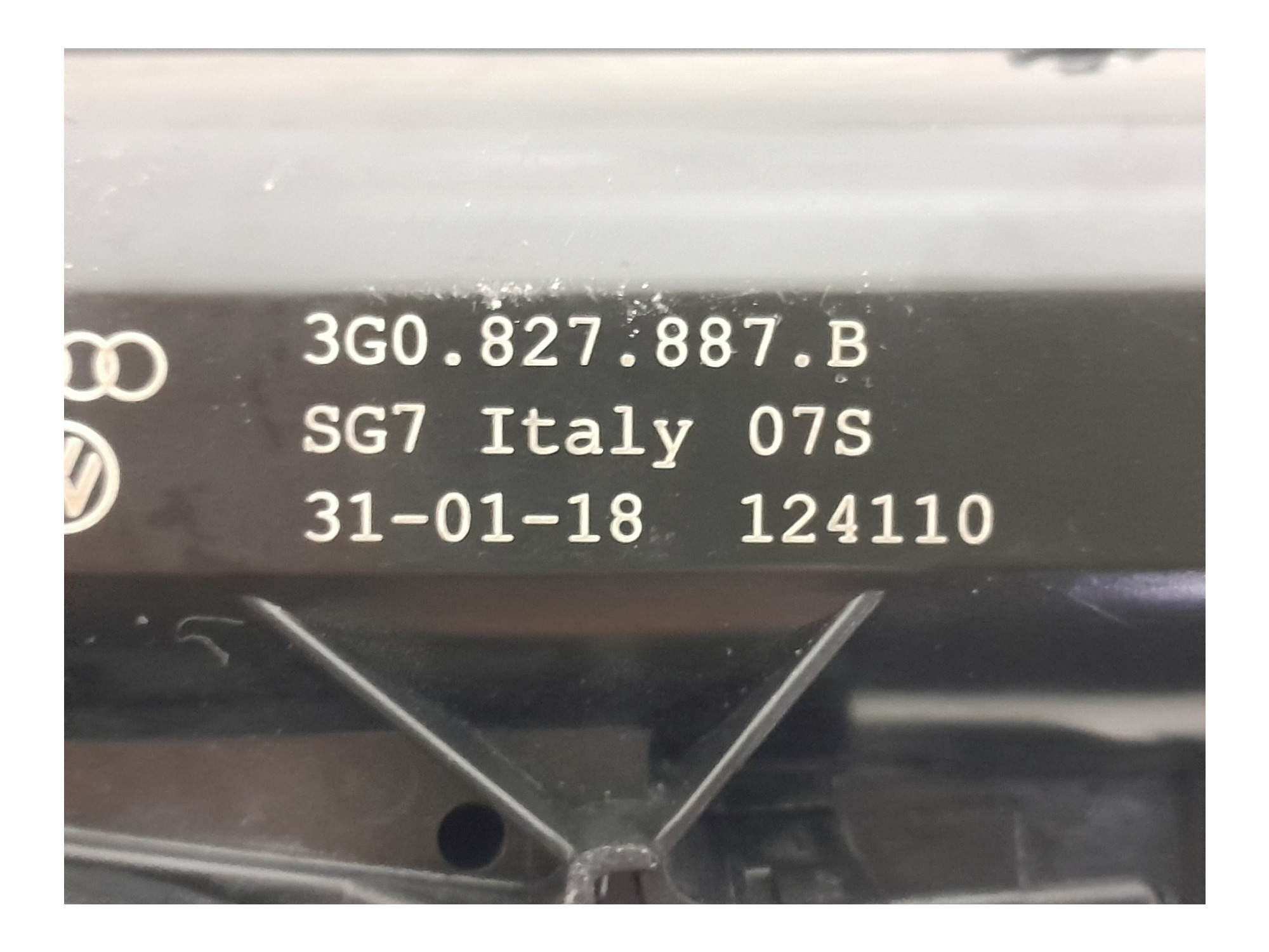 Motor Abertura Tampa Traseira Volkswagen Passat Tsi 2018 8
