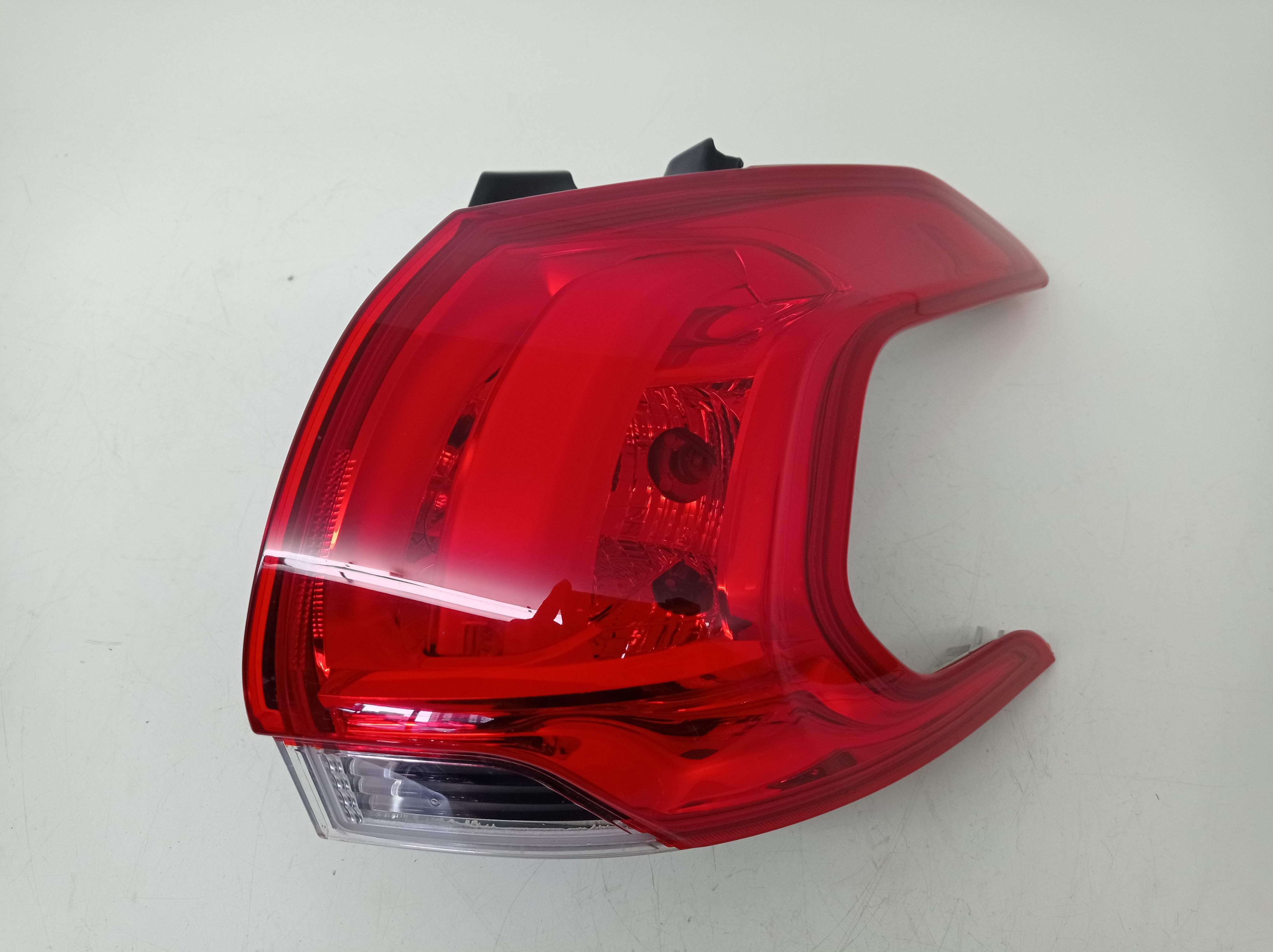 Lanterna Direita Peugeot 2008 2019 Com Detalhe 2