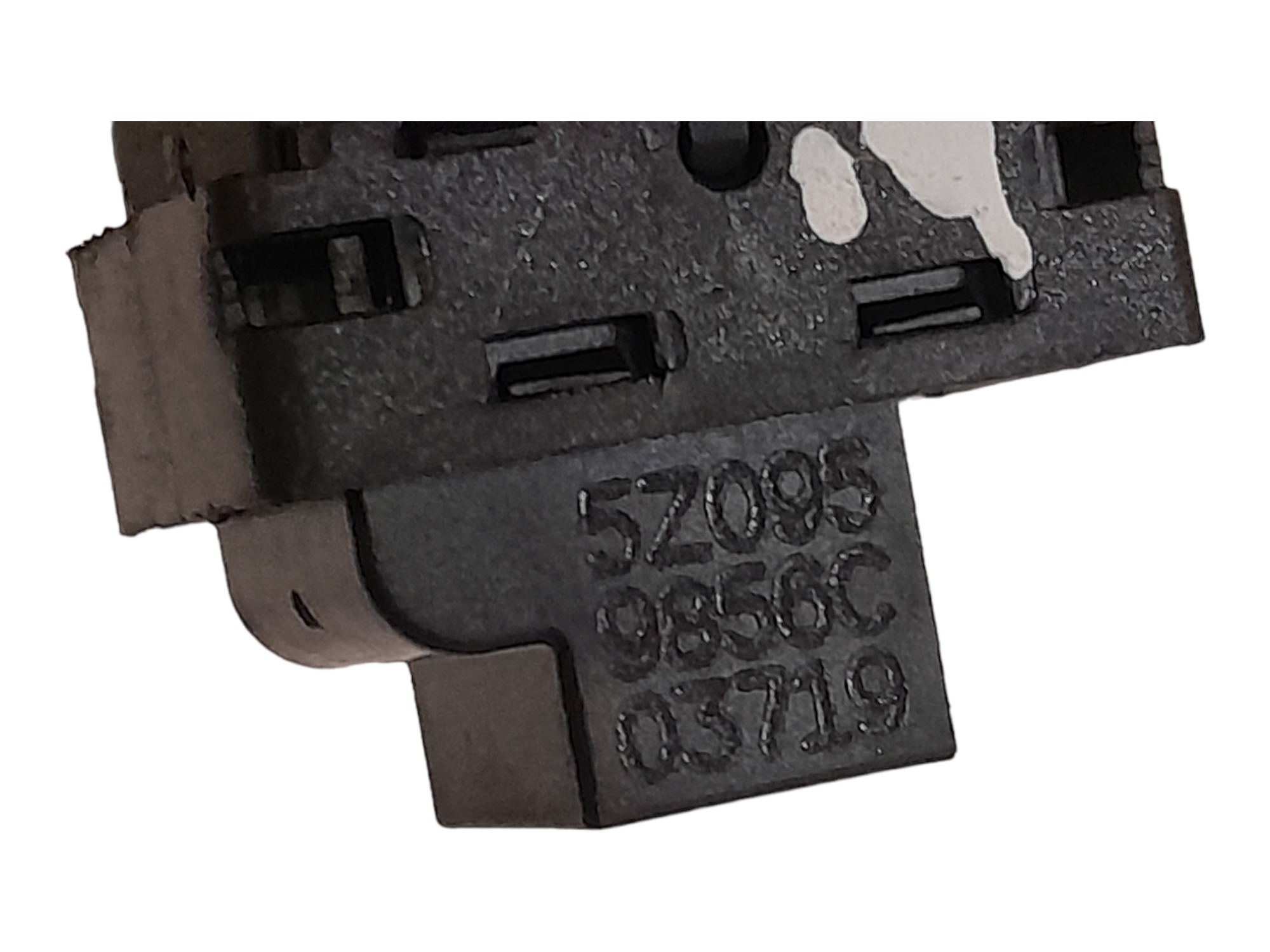 Botao Vidro Dianteiro Direito Volkswagen Fox Connect 2019 6