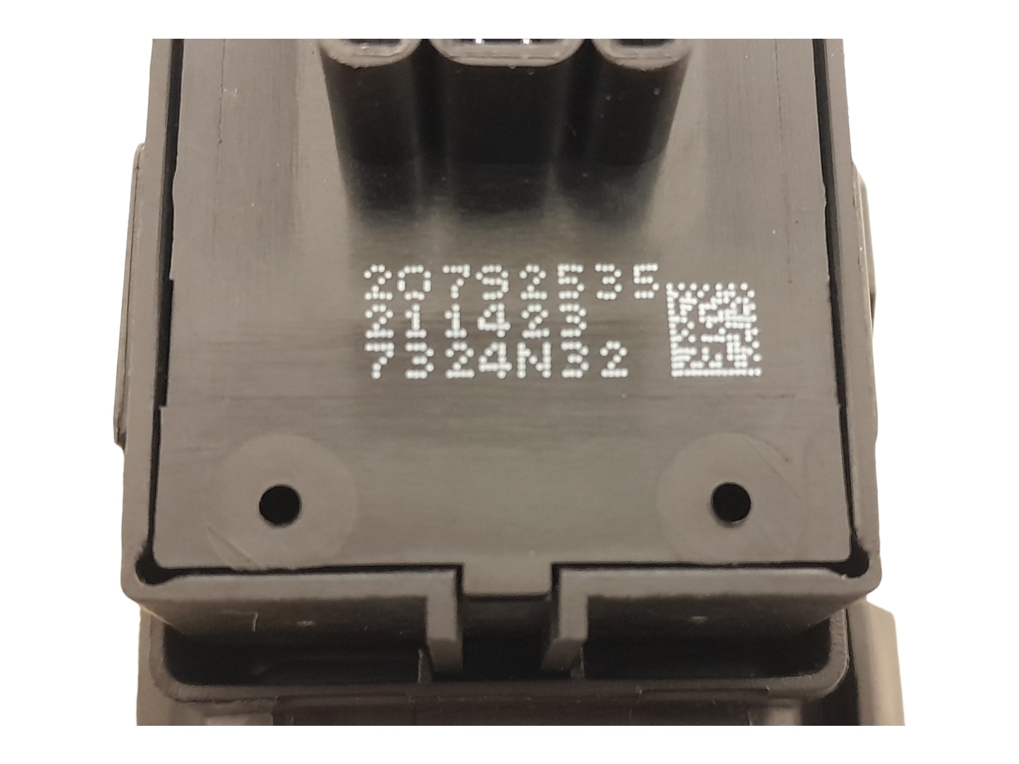 Botao Vidro Traseiro Direito Chevrolet Onix Ltz 2018 6