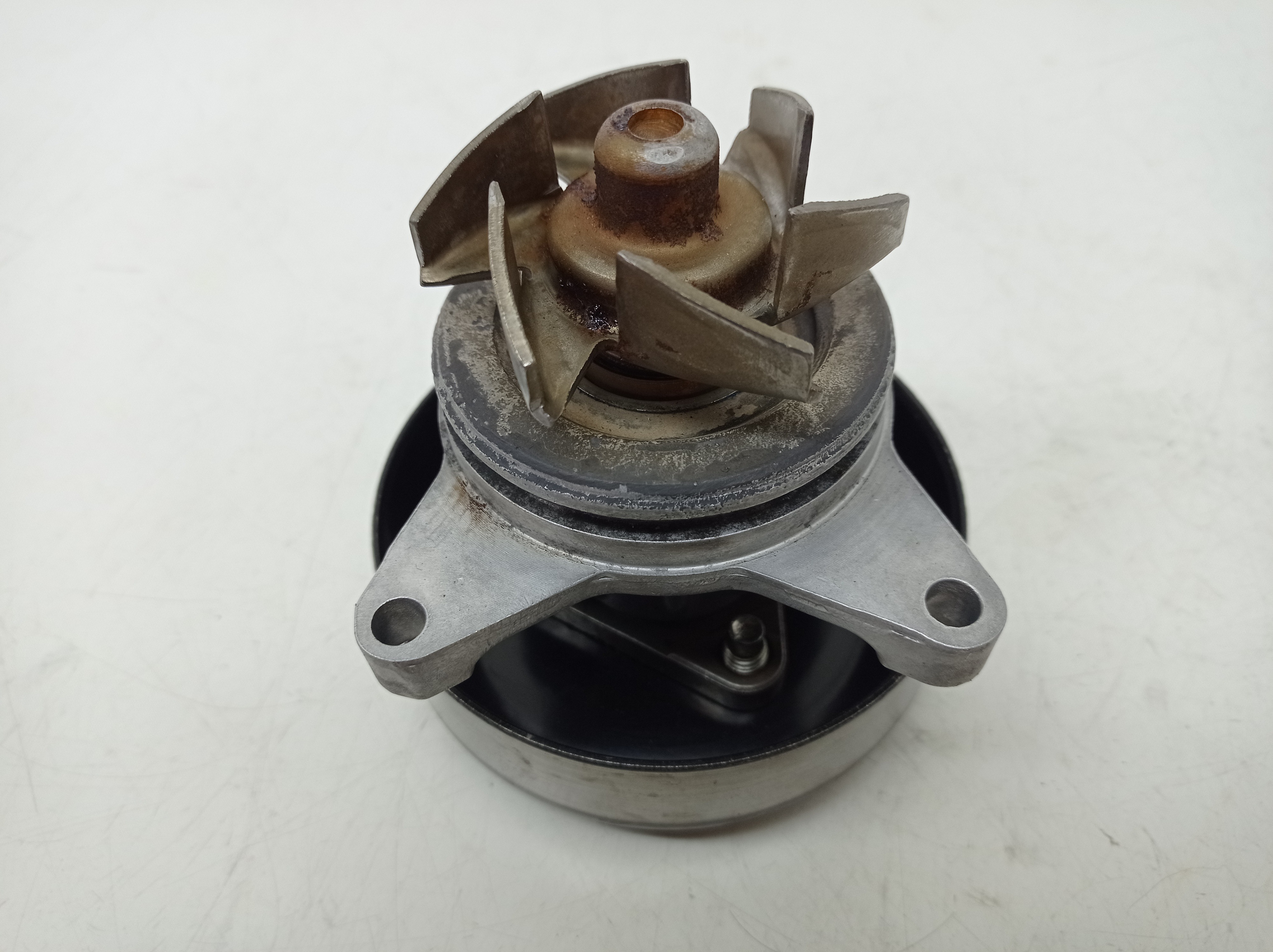 Bomba De Agua Ford Ecosport 2.0 16v 2012 Automatico Flex 2