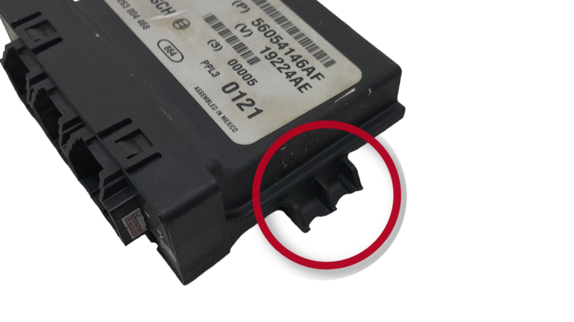 Modulo Estacionamento Jeep Cherokee Sport 3.7 V6 Aut 2012 Preto 7