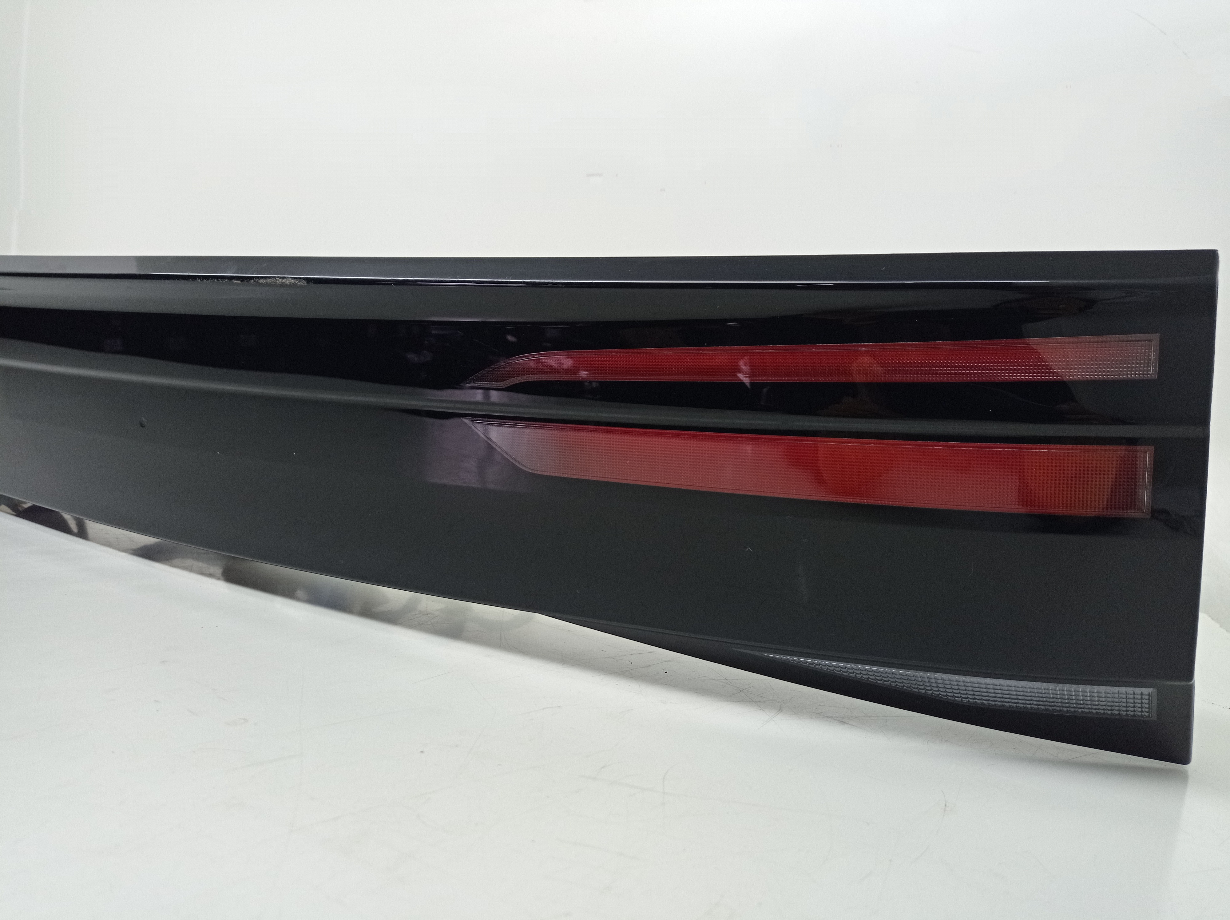 Lanterna Tampa Traseira Volkswagen Nivus 2021 4