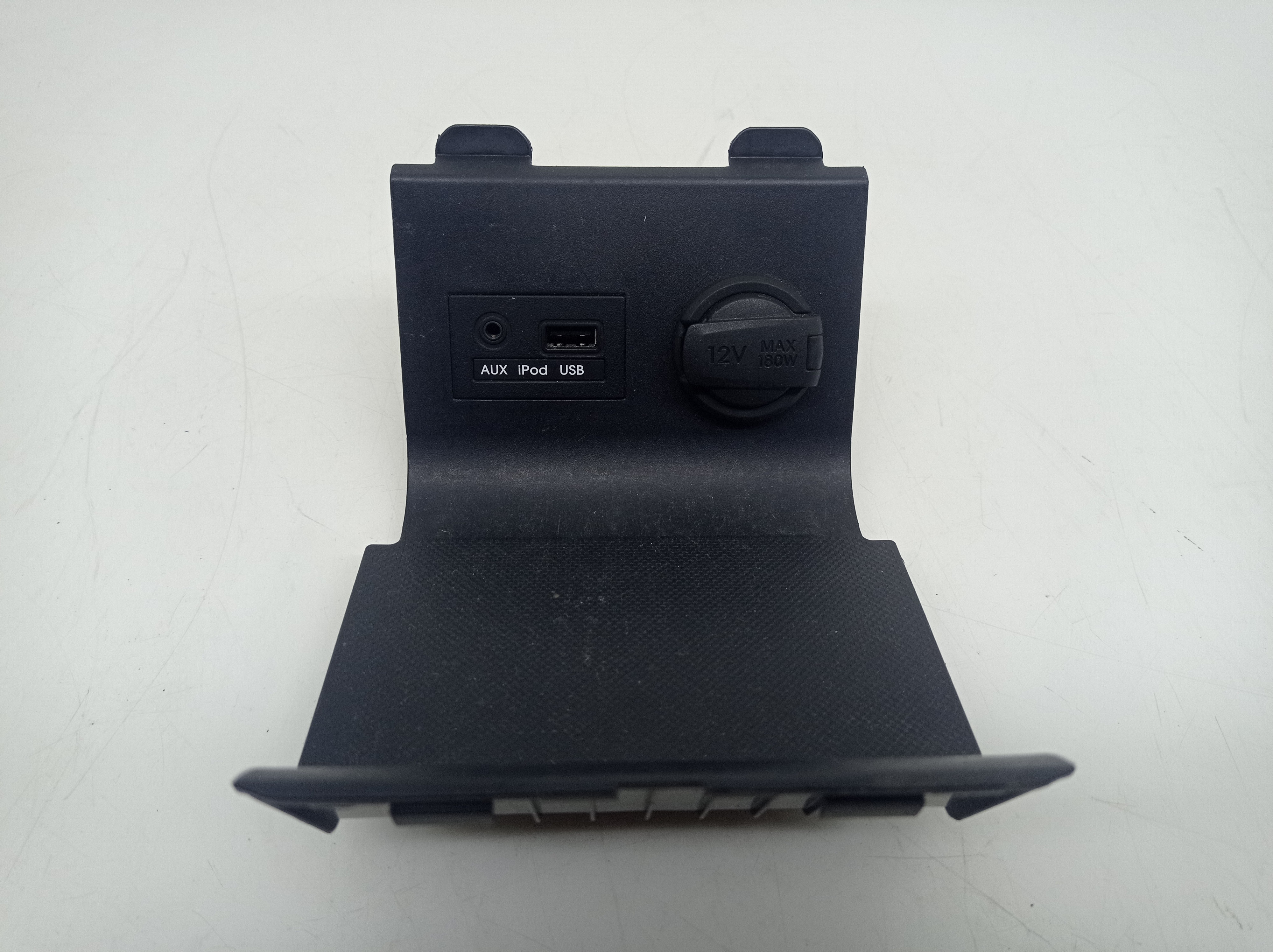 Moldura Painel Usb Hyundai Hb20 2016 1