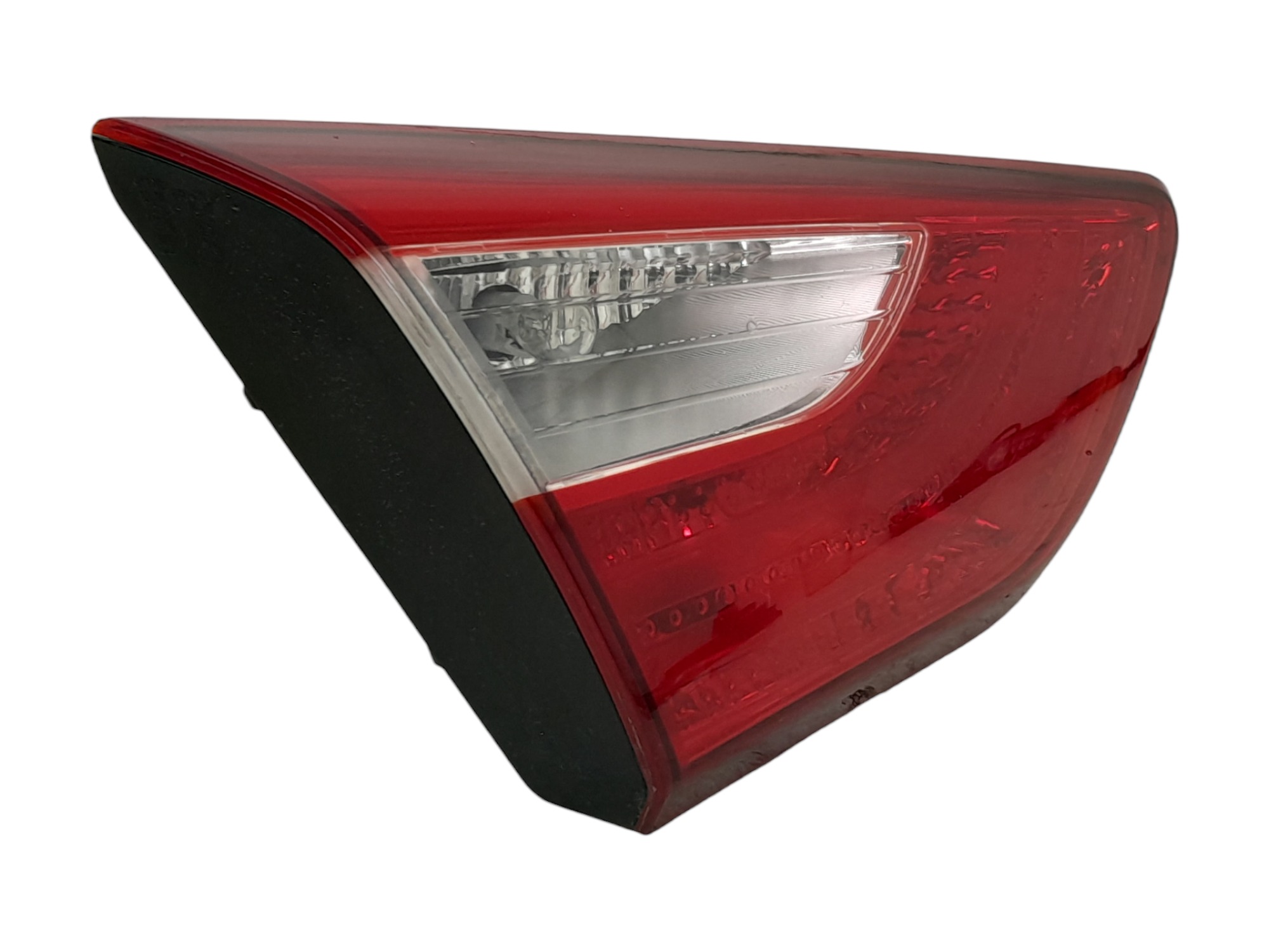 Lanterna Esquerda Tampa Traseira Hyundai I30 2016  Esquerdo Vermelho 2
