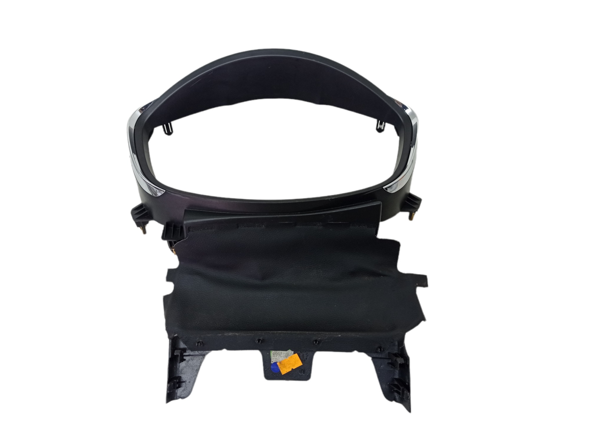 Moldura Painel De Instrumento Chevrolet Tracker 2019 1