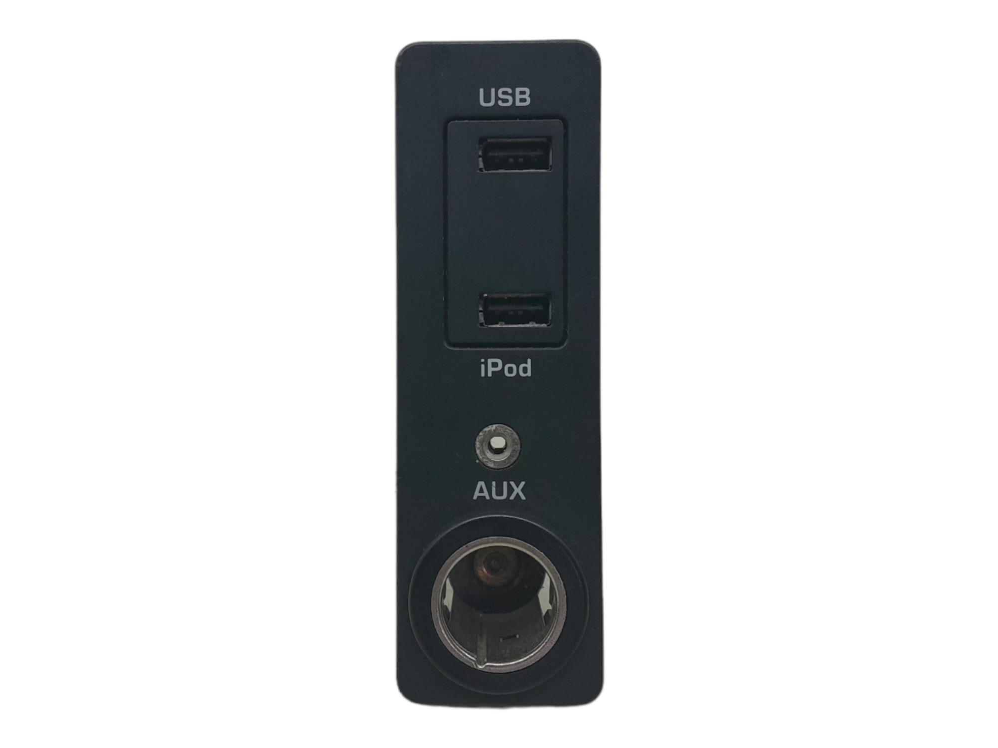 Entrada Usb Com Acendedor Land Rover Evoque Si4 2013 – Preto