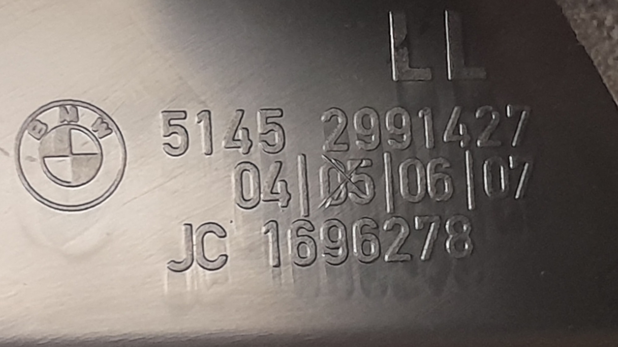 Moldura Inferior Painel Instrumentos Bmw X1 Sdrive18i 2013 4
