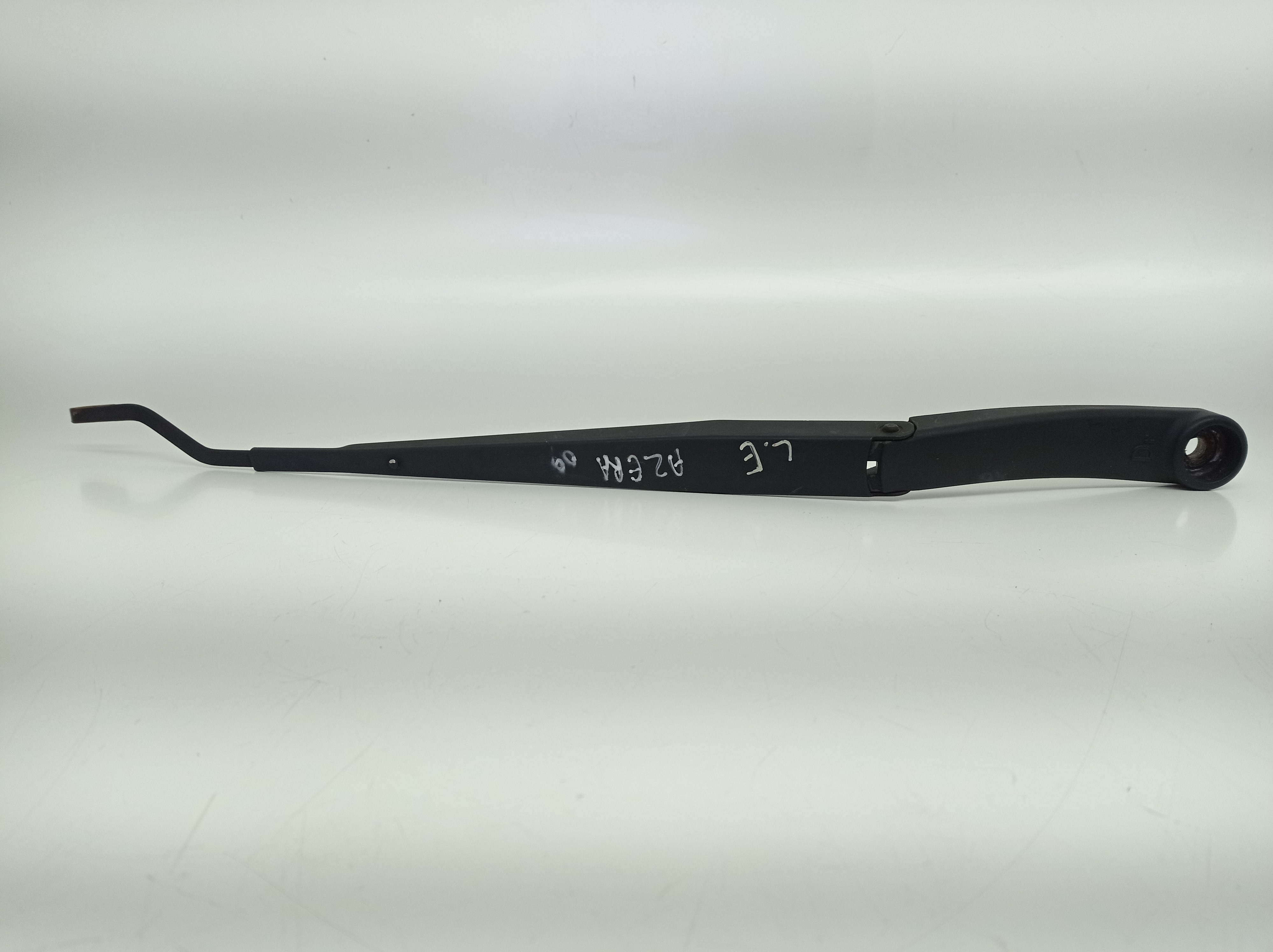 Braço Limpador Dianteiro Esquerdo Hyundai Azera 3.3 2009