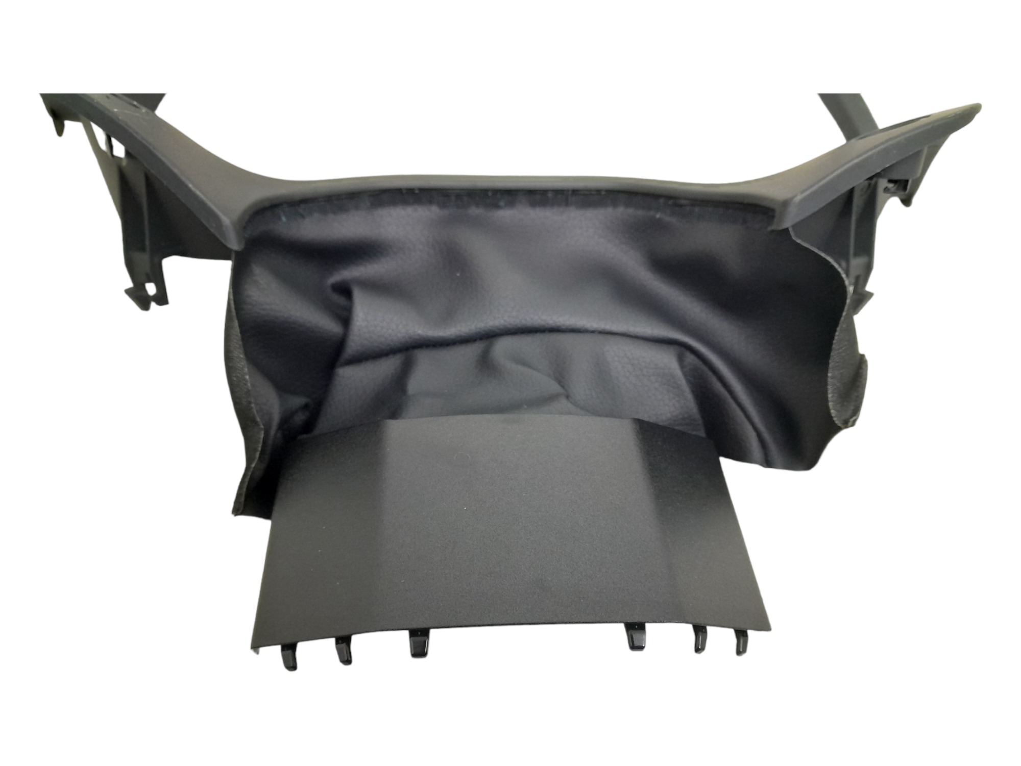 Moldura Painel De Instrumento Mercedes A200 2017 3