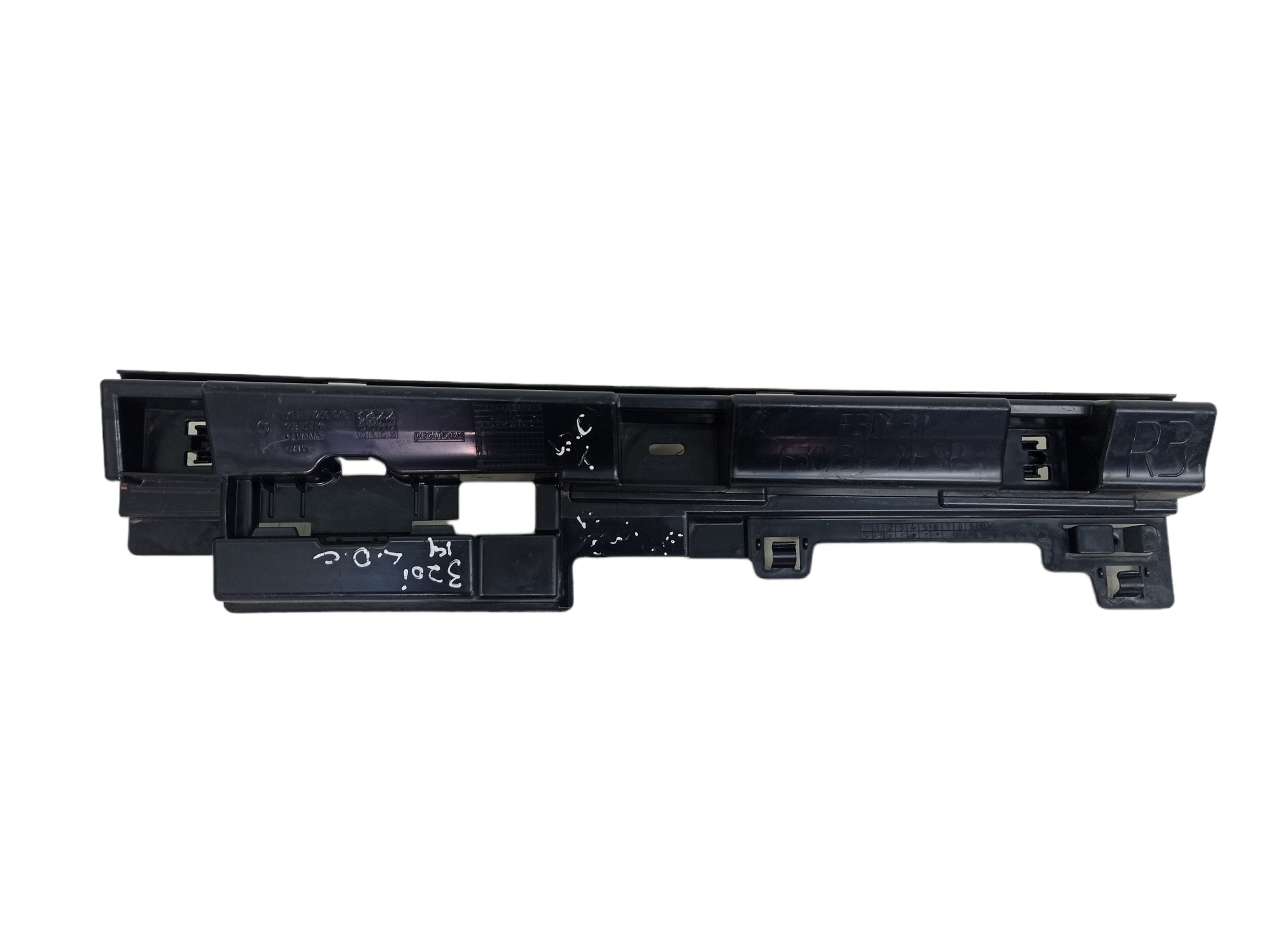 Suporte Guia Spoiler Lateral Direito Bmw 320i 2014