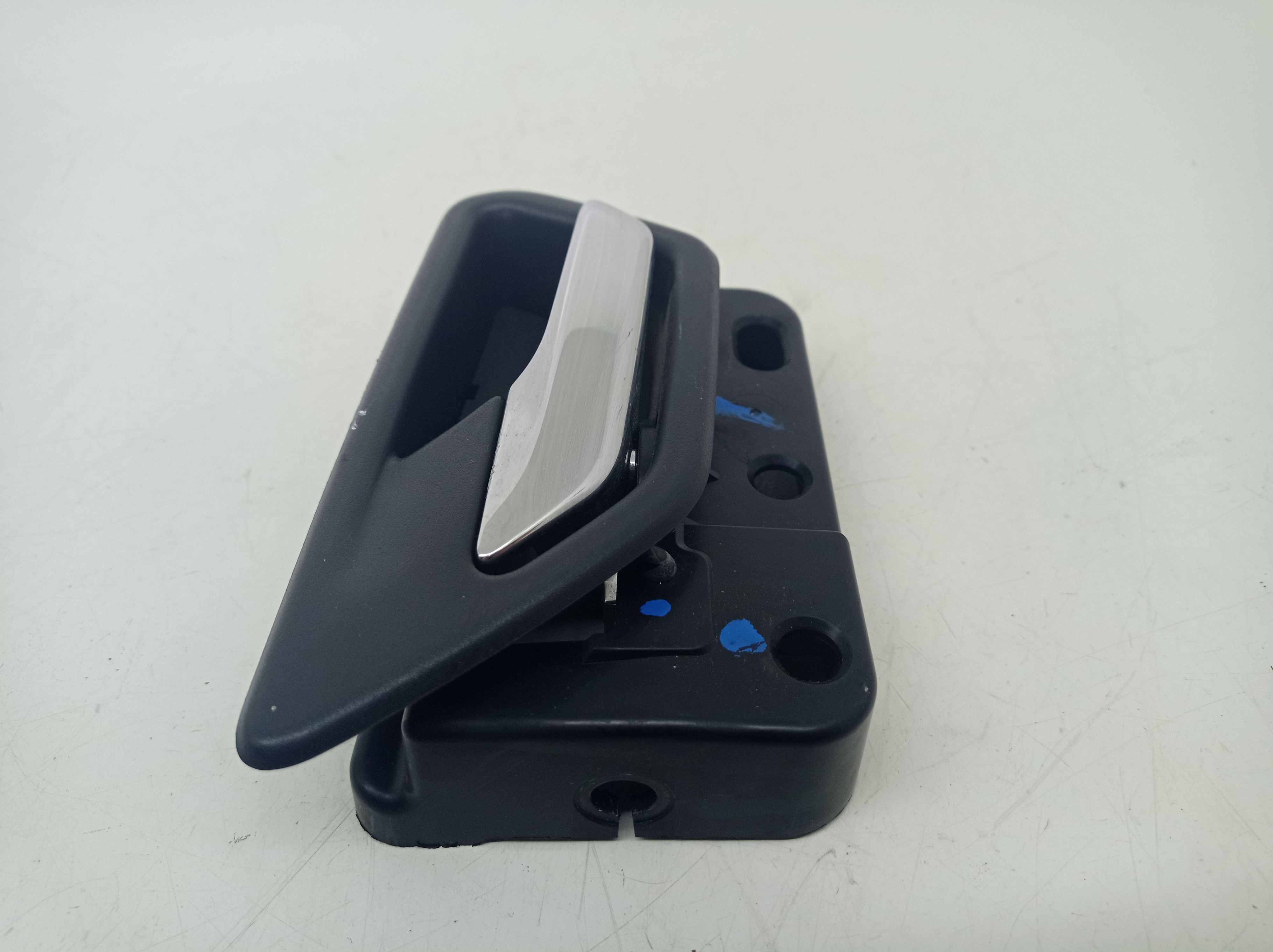 Macaneta Interna Traseira Esquerda Dodge Journey 2009  Preta Traseira 2