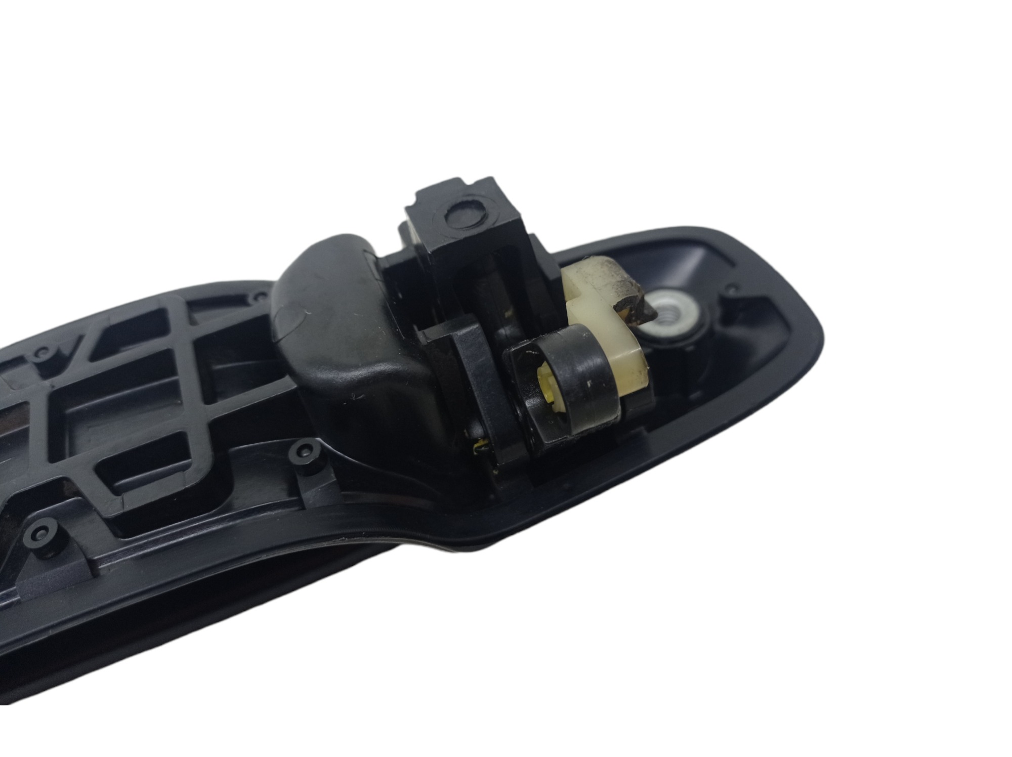 Macaneta Externa Traseira Esquerda Chevrolet Tracker 2009  Preto 6