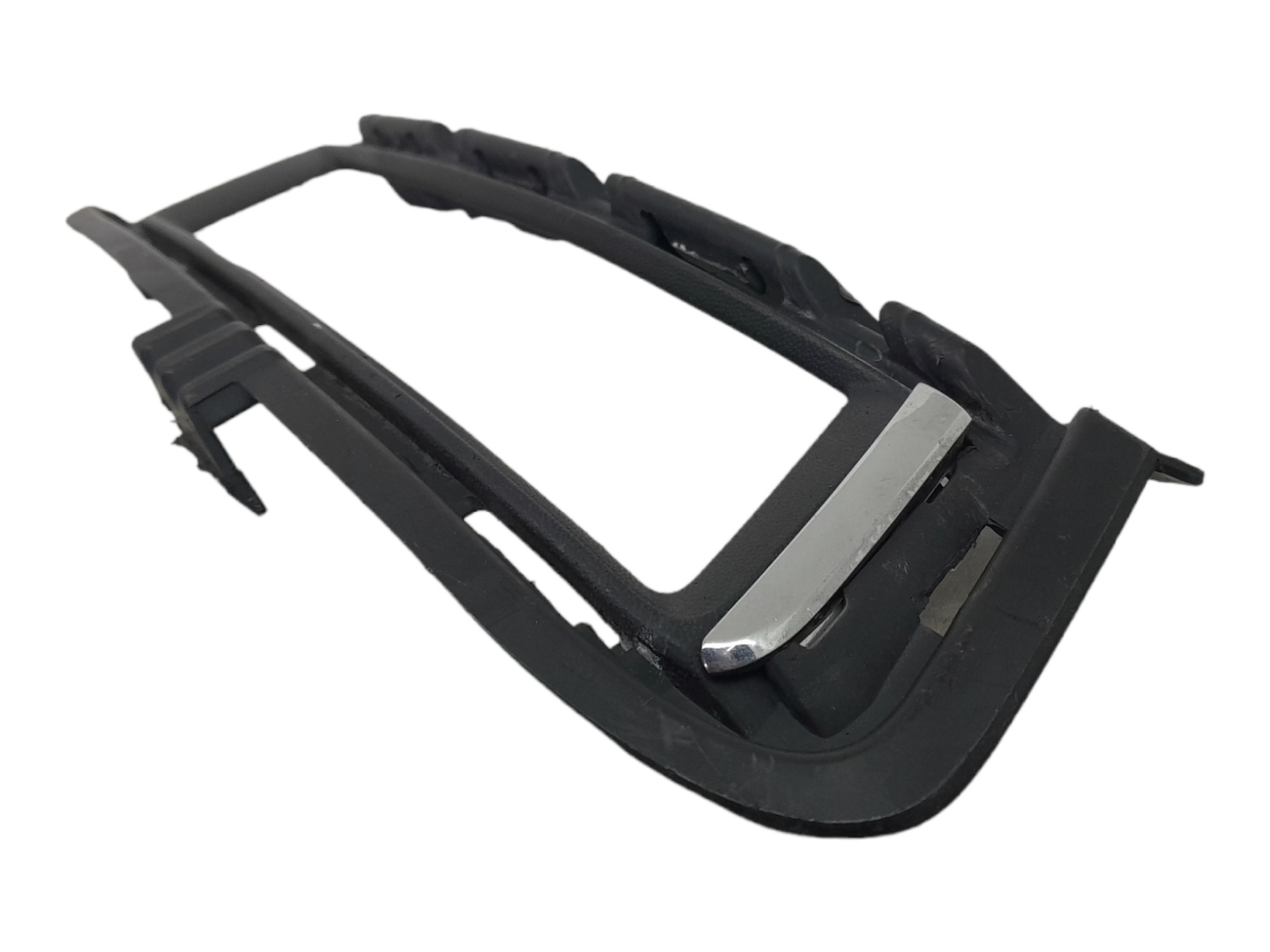 Moldura Farol De Milha Direito Volkswagen Golf Tsi 2017 Preto Direito 2