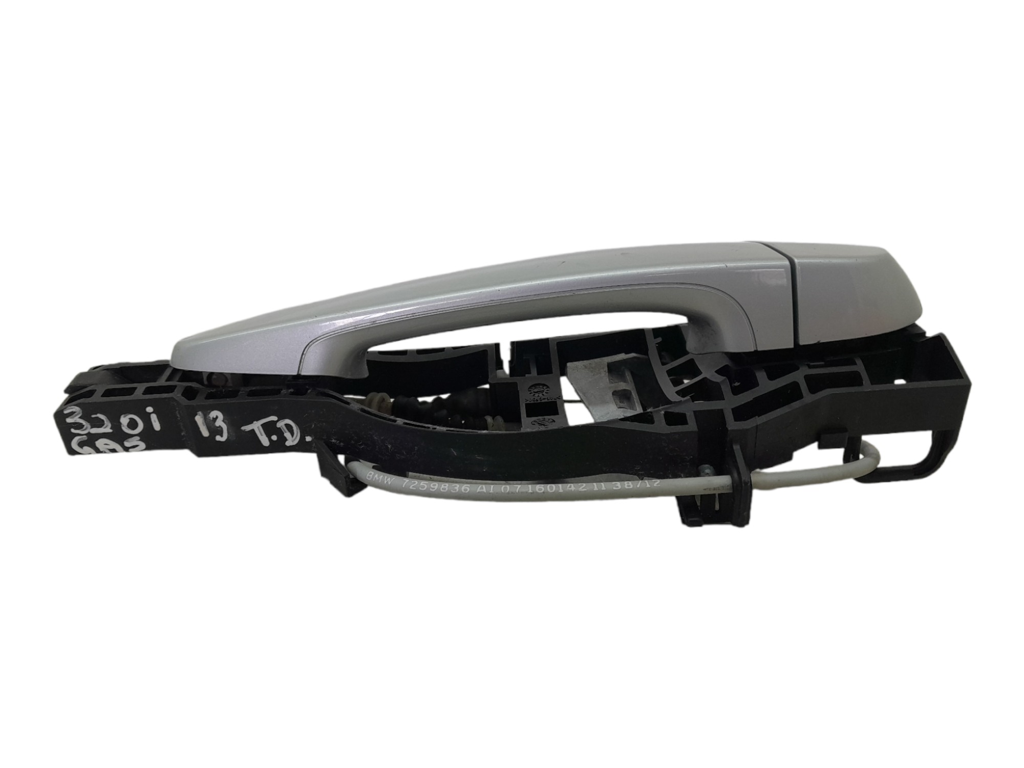 Macaneta Externa Traseira Direita Bmw 320i 2013v Prata Traseira 2
