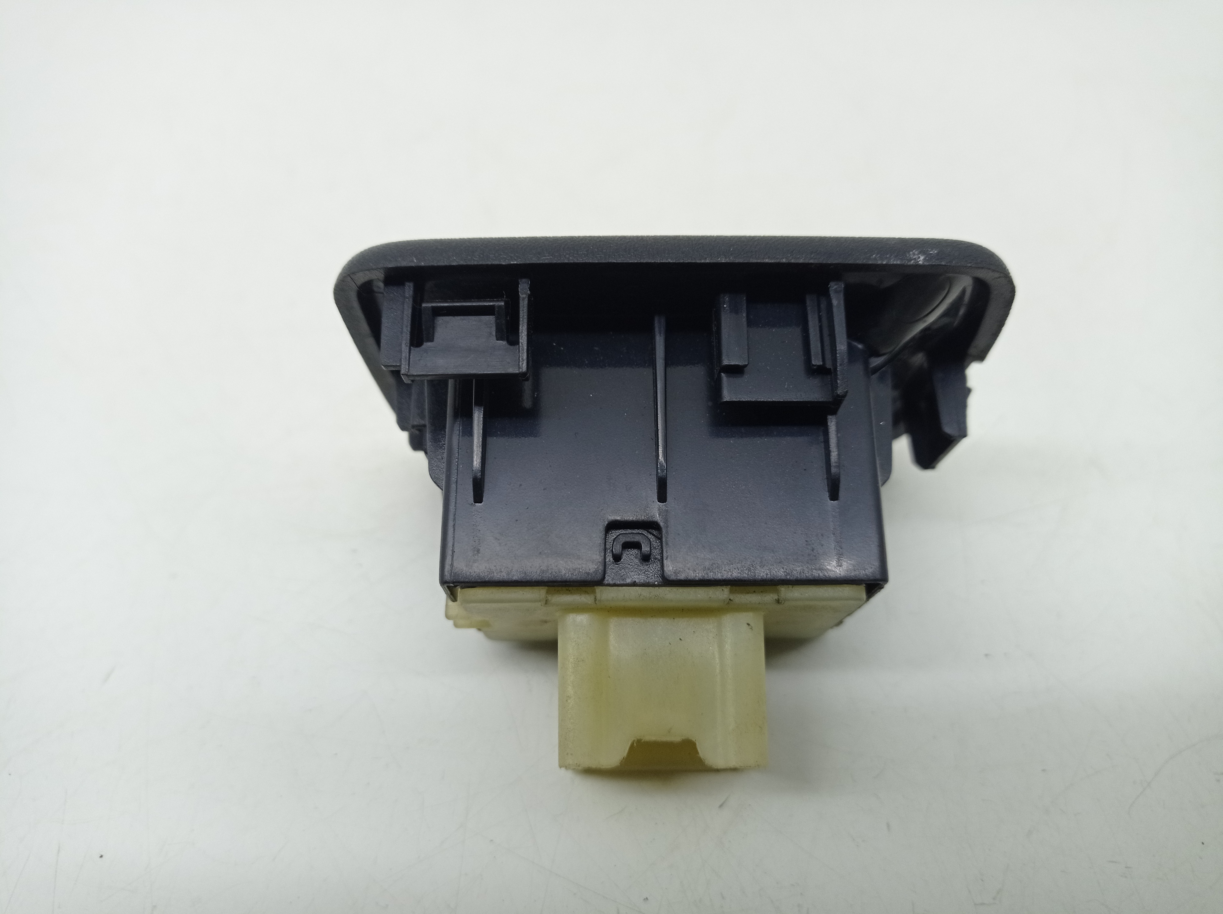 Botao Vidro Dianteiro Direito Renault Sandero 2016 3