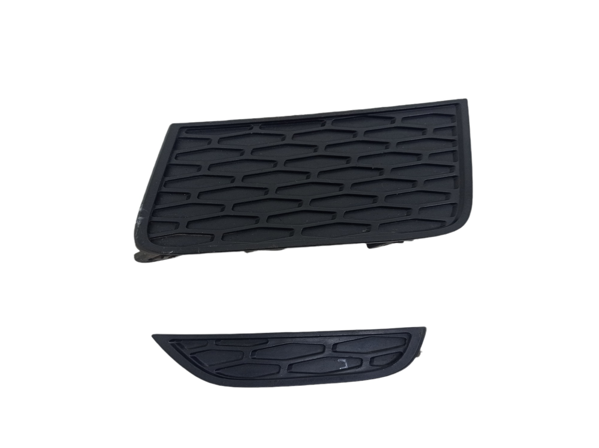 Acabamento Inf E Sup Farol Milha Esq Land Rover Evoque 2015 – Preto – Esquerdo 1