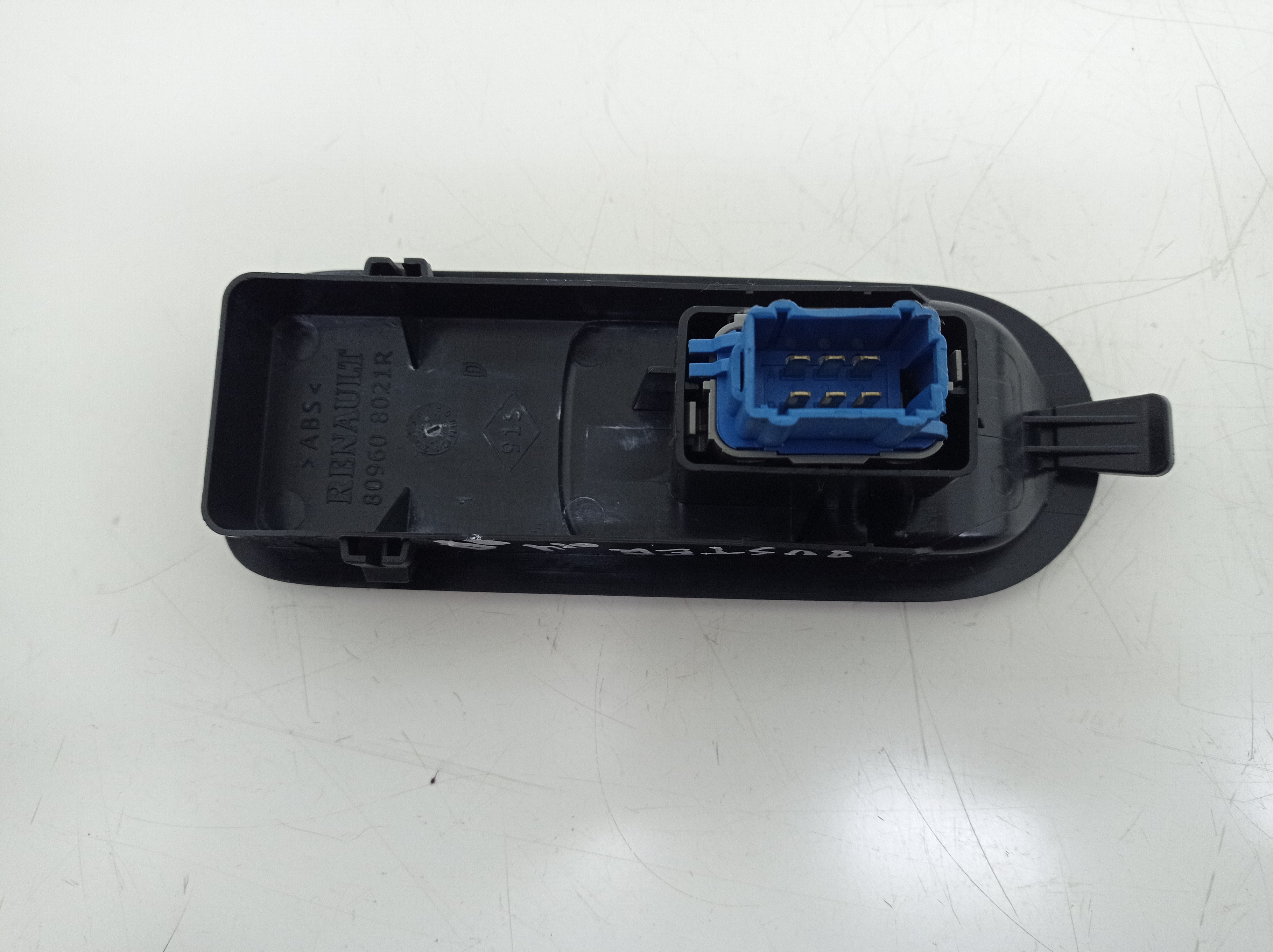 Botao Vidro Dianteiro Direito Renault Duster 2.0 2014 6