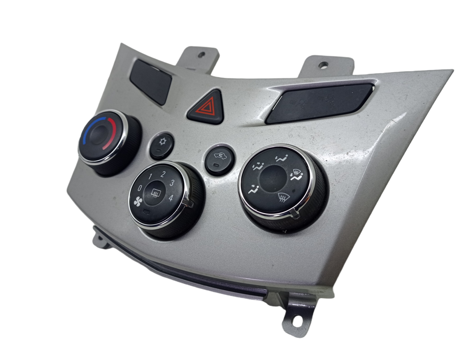 Controle De Ar Chevrolet Tracker 1.8 2014 2
