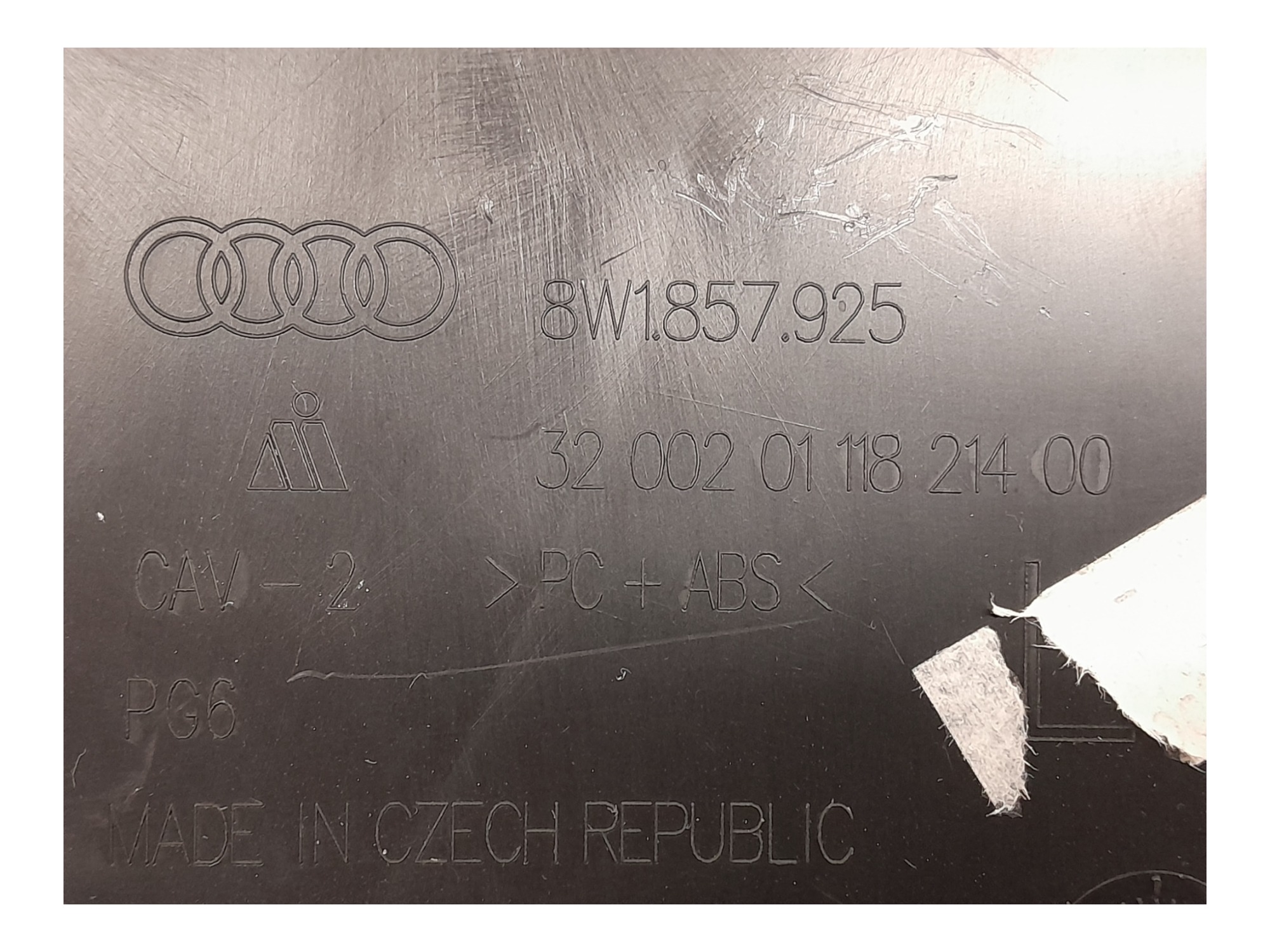 Acabamento Painel Porta Objetos Esquerdo Audi A5 2018 6