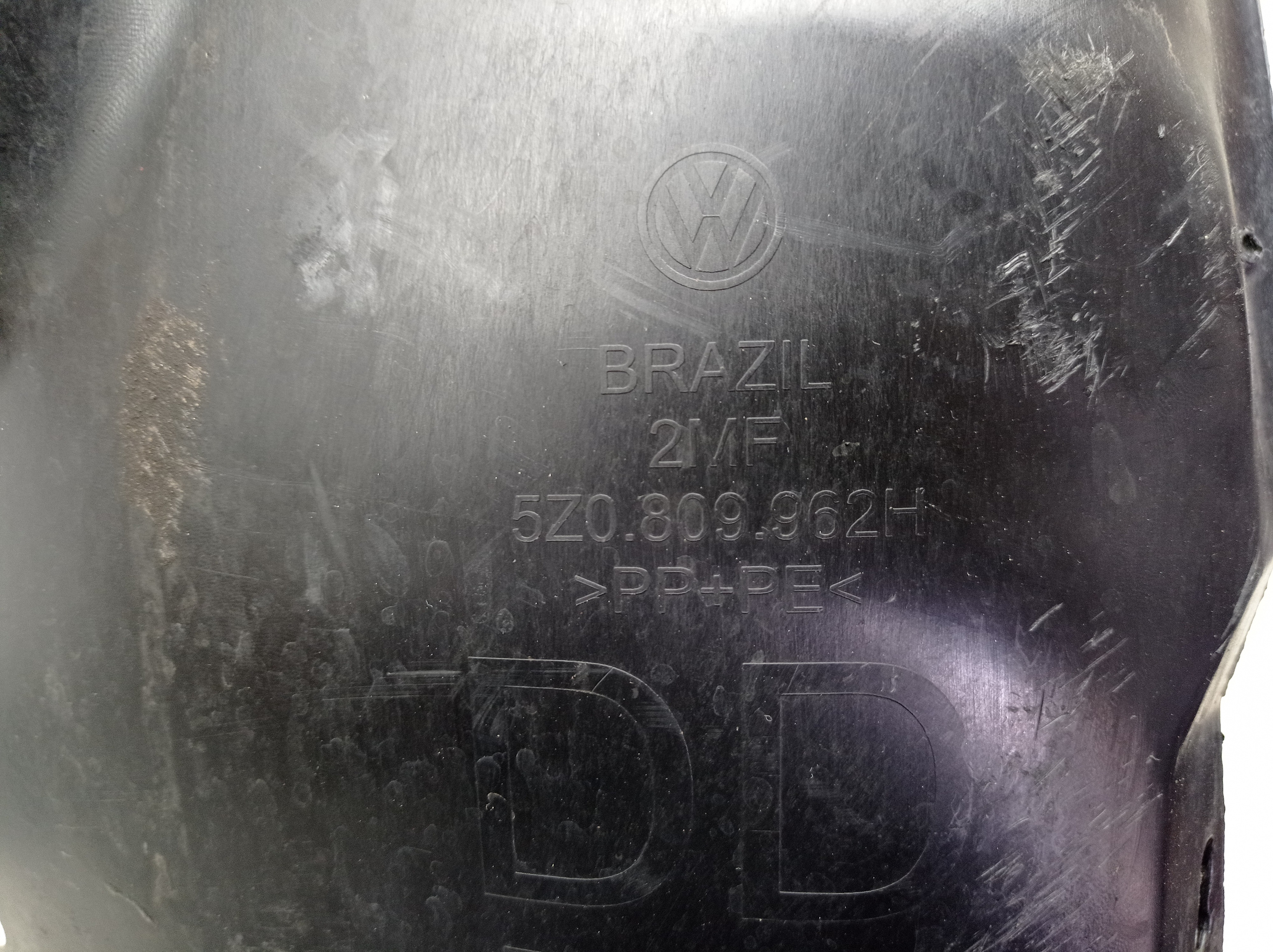 Parabarro Dianteiro Direito Volkswagen Fox 2016 6