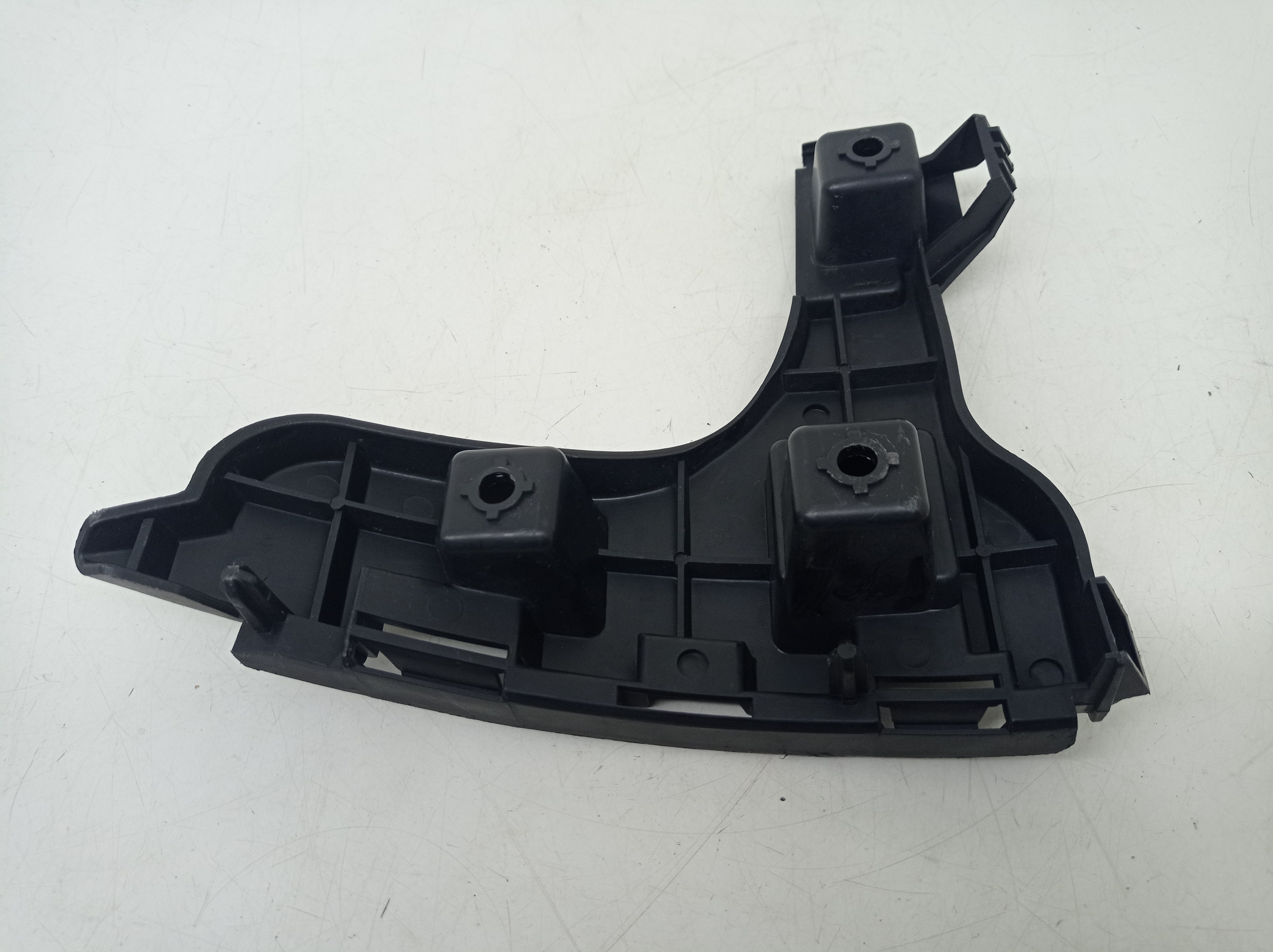 Guia Parachoque Traseiro Esquerdo Volvo Xc60 T6 2011 2