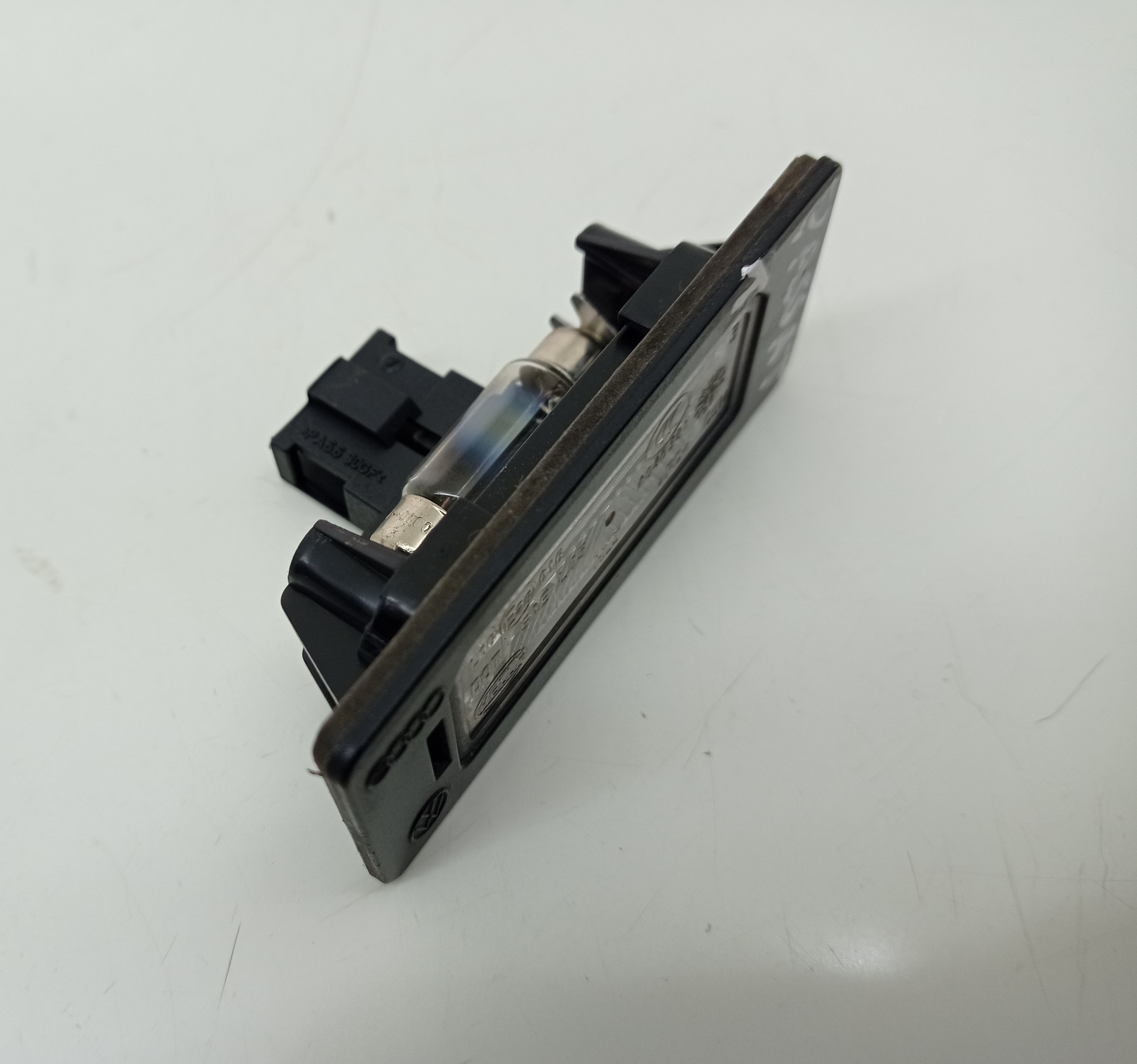 Luz De Placa Traseira Volkswagen Passat Variant 2009  Preto 2