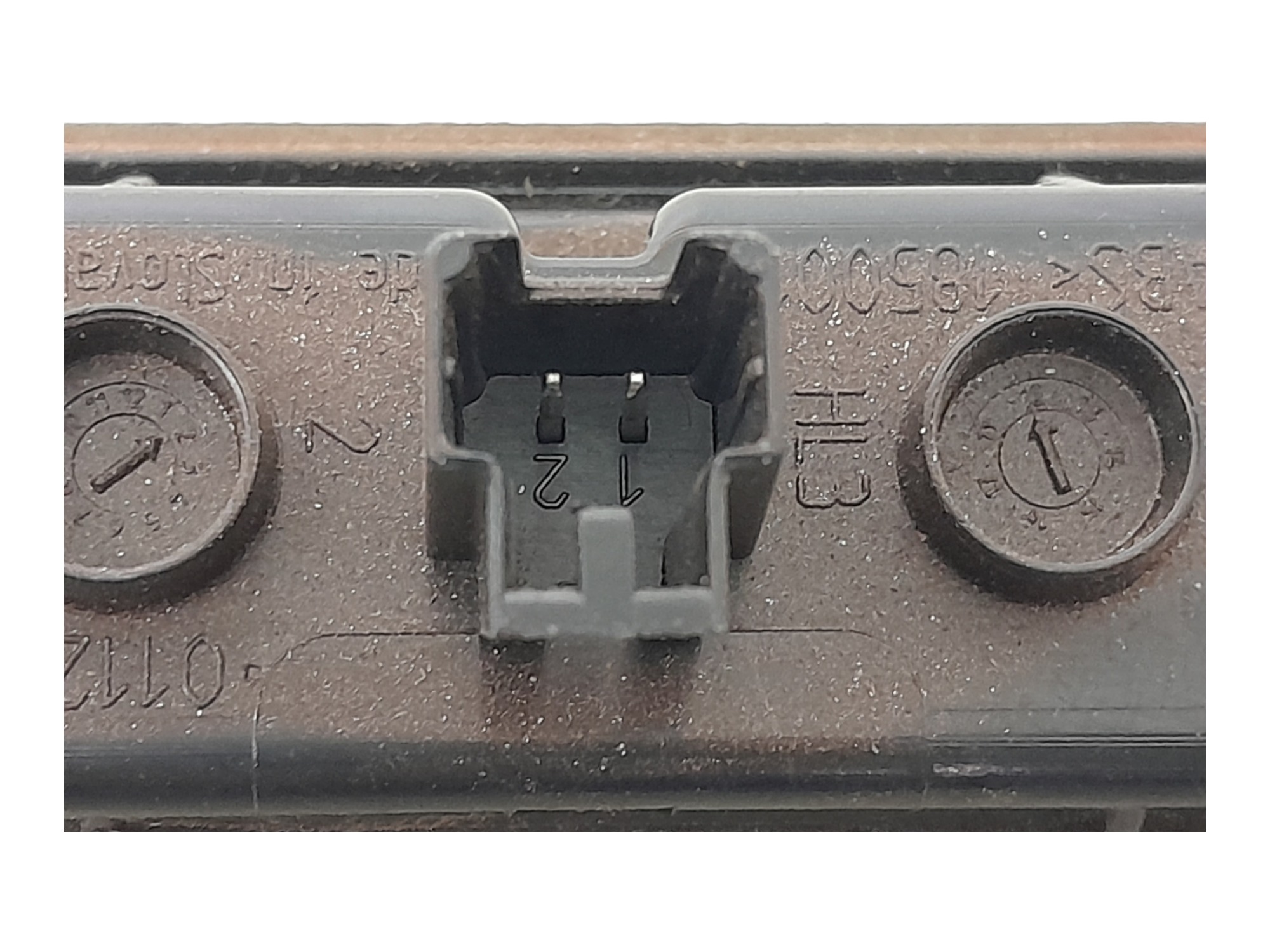 Luz Placa Cortesia Volkswagen Passat Variant Tsi 2012 4