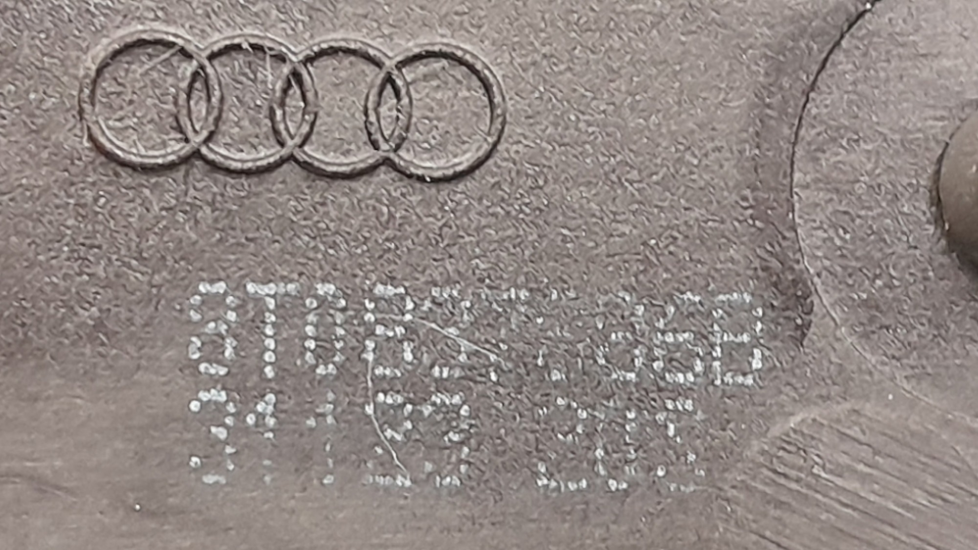 Maçanera Externa Porta Dianteira Direita Audi A4 2013 Cinza Dianteira 7