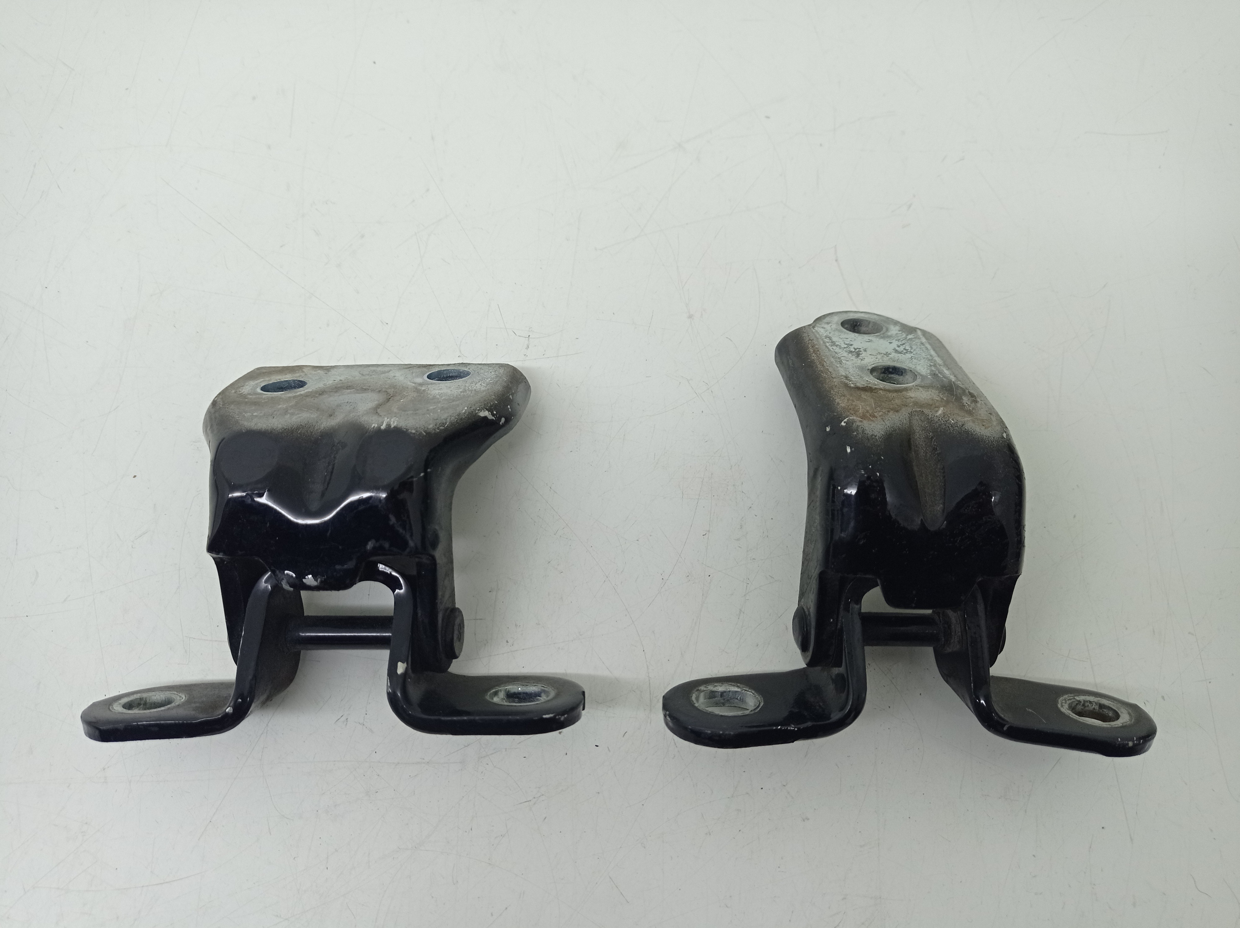 Dobradiça Porta Traseira Esquerda Hyundai Tucson 2008
