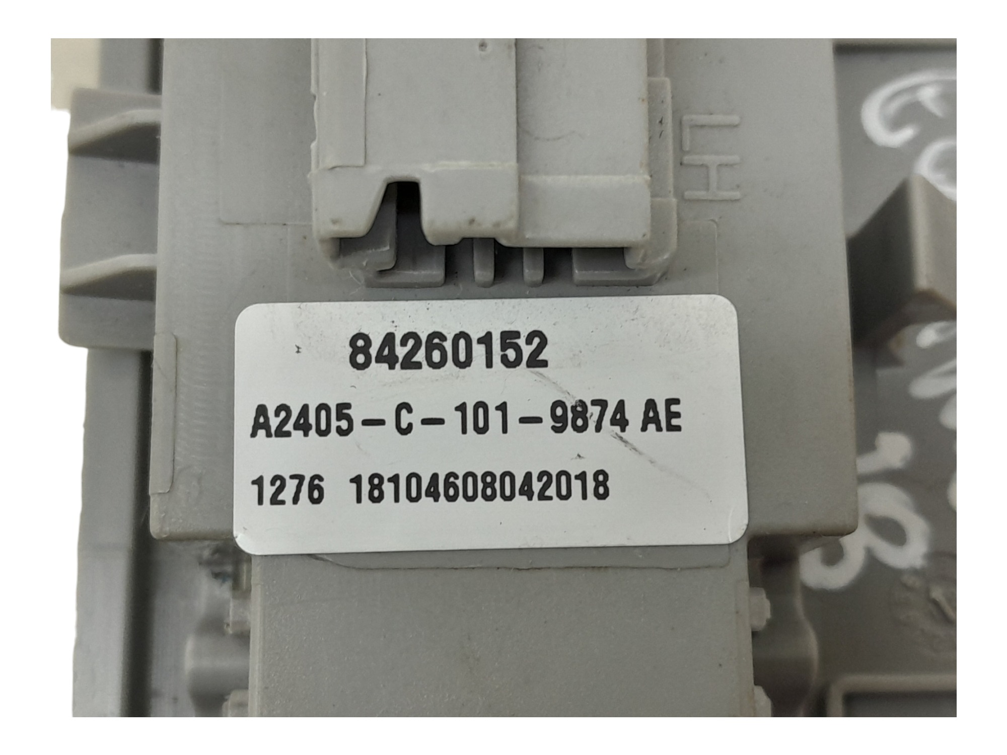 Luz Teto Traseira Esquerda Chevrolet Equinox Premier 2018 5