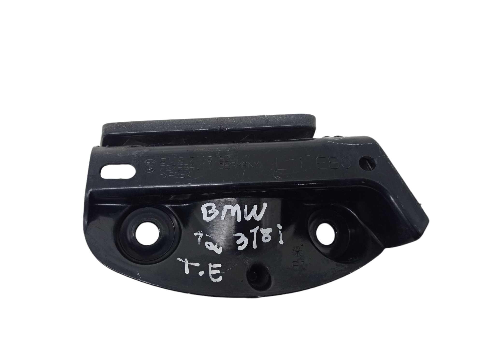 Guia Parachoque Traseiro Esquerdo Bmw 318i 2012