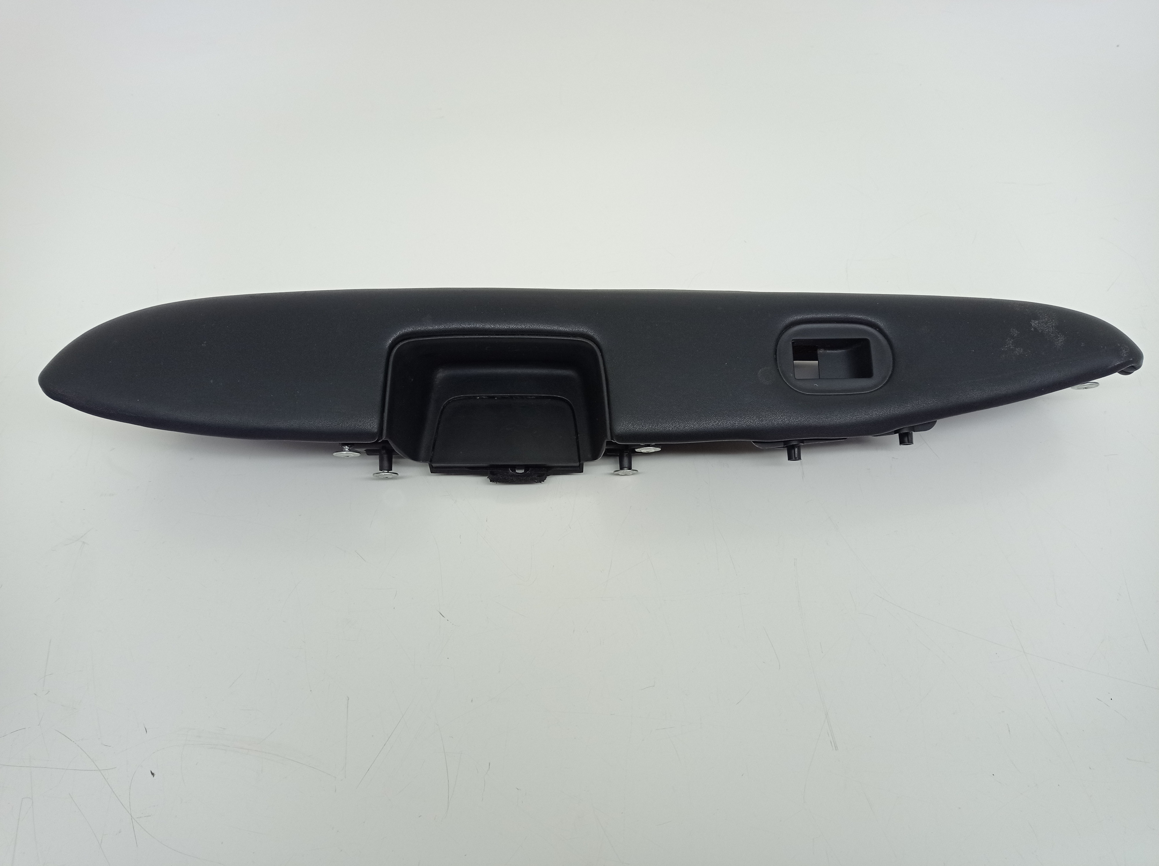Puxador De Porta Traseiro Direito Honda Hrv 2016