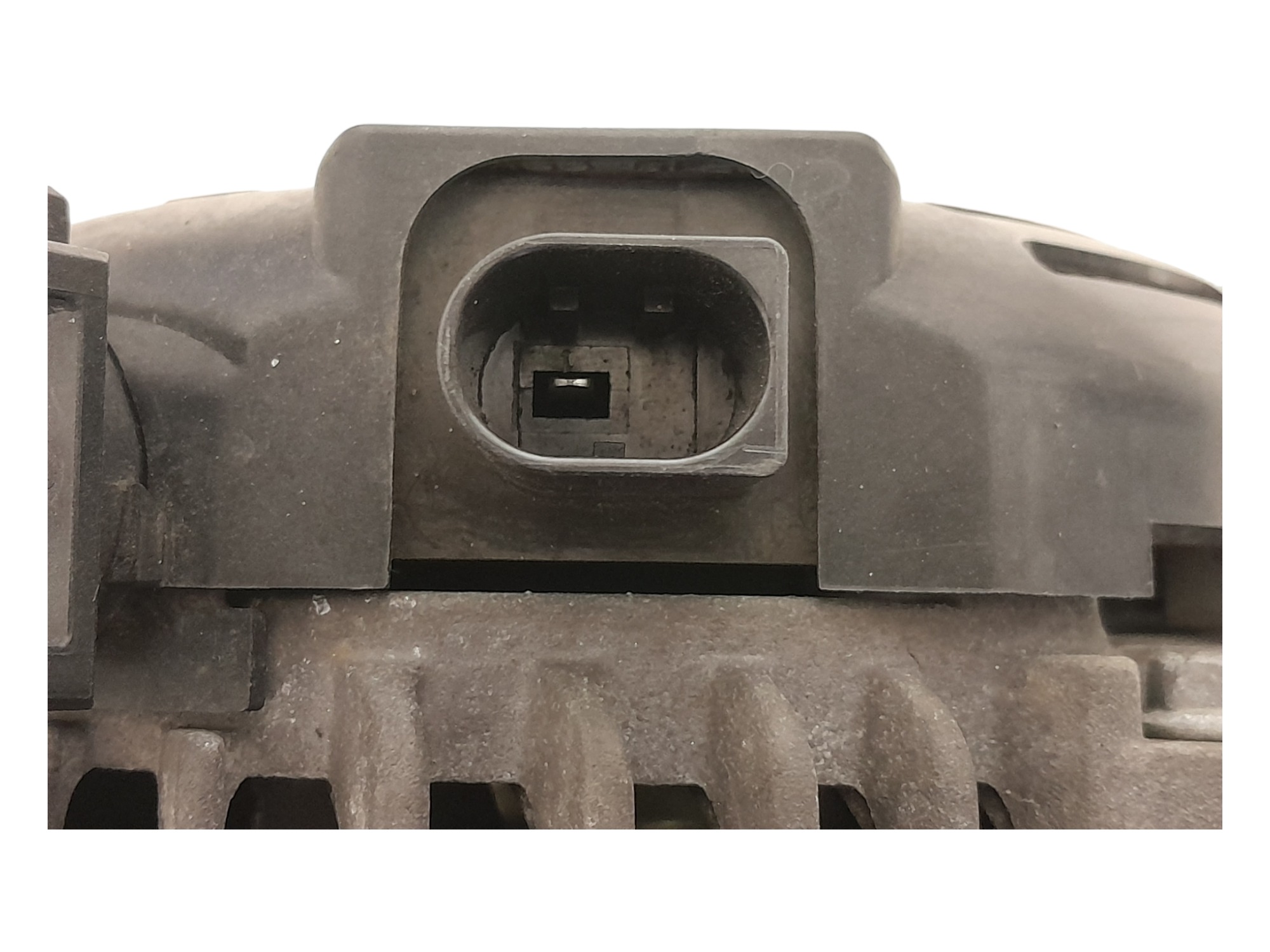Alternador Bmw X1 Sdrive18i 2.0 16v Turbo 2013 7
