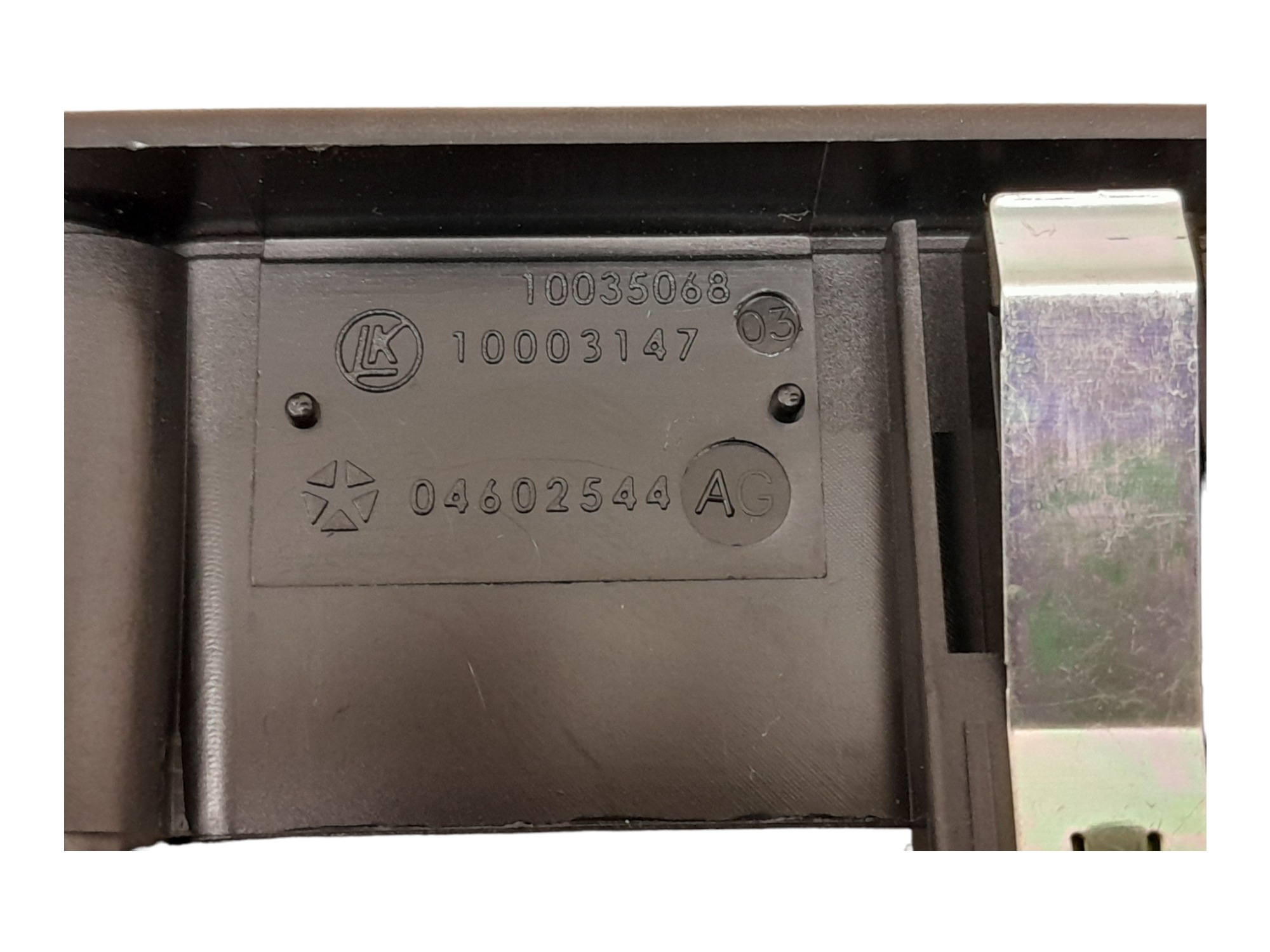 Botao Vidro Dianteiro Direito Jeep Cherokee Sport 2012 5