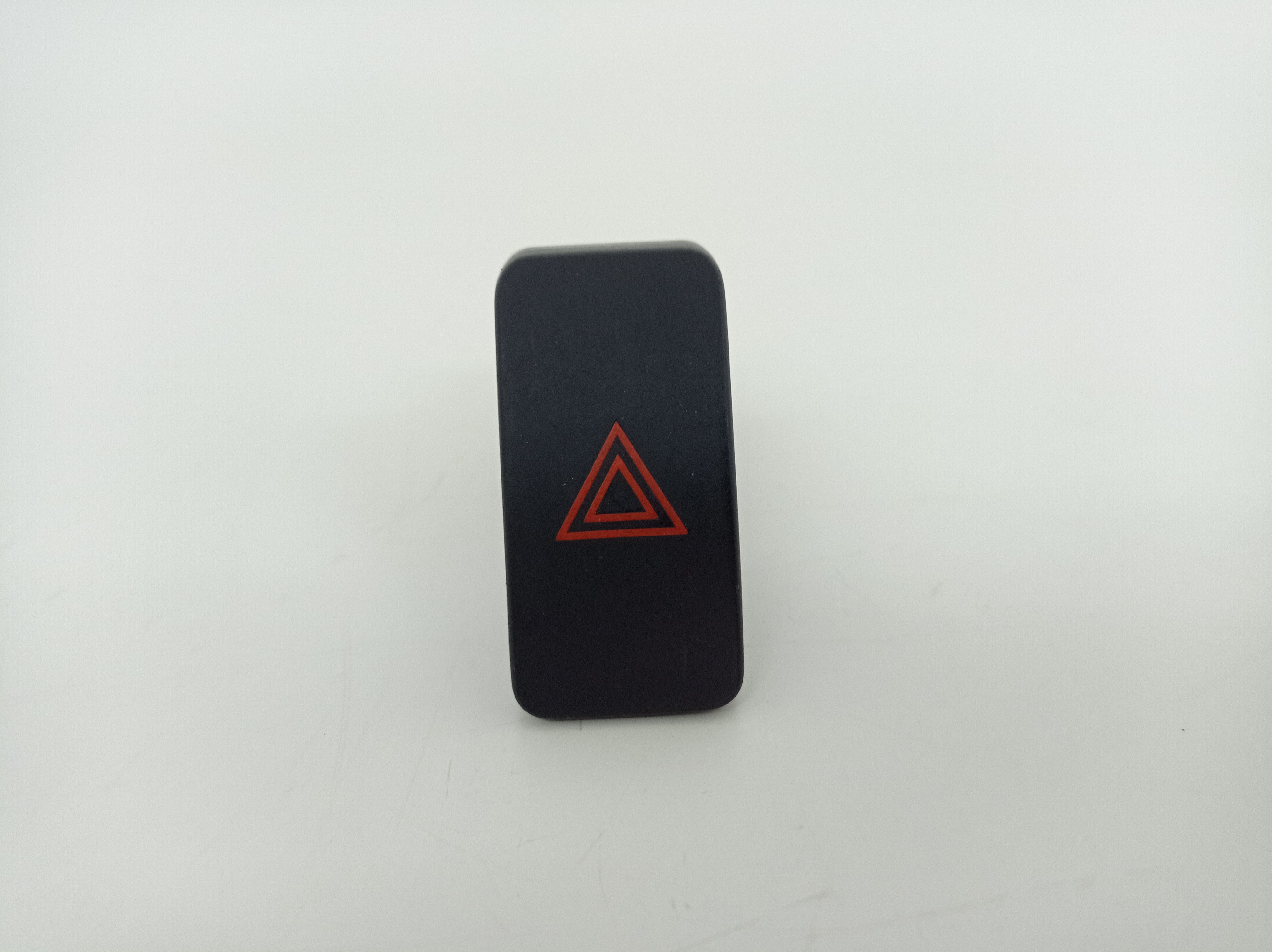 Botao Pisca Alerta Toyota Corolla 2010 Preto