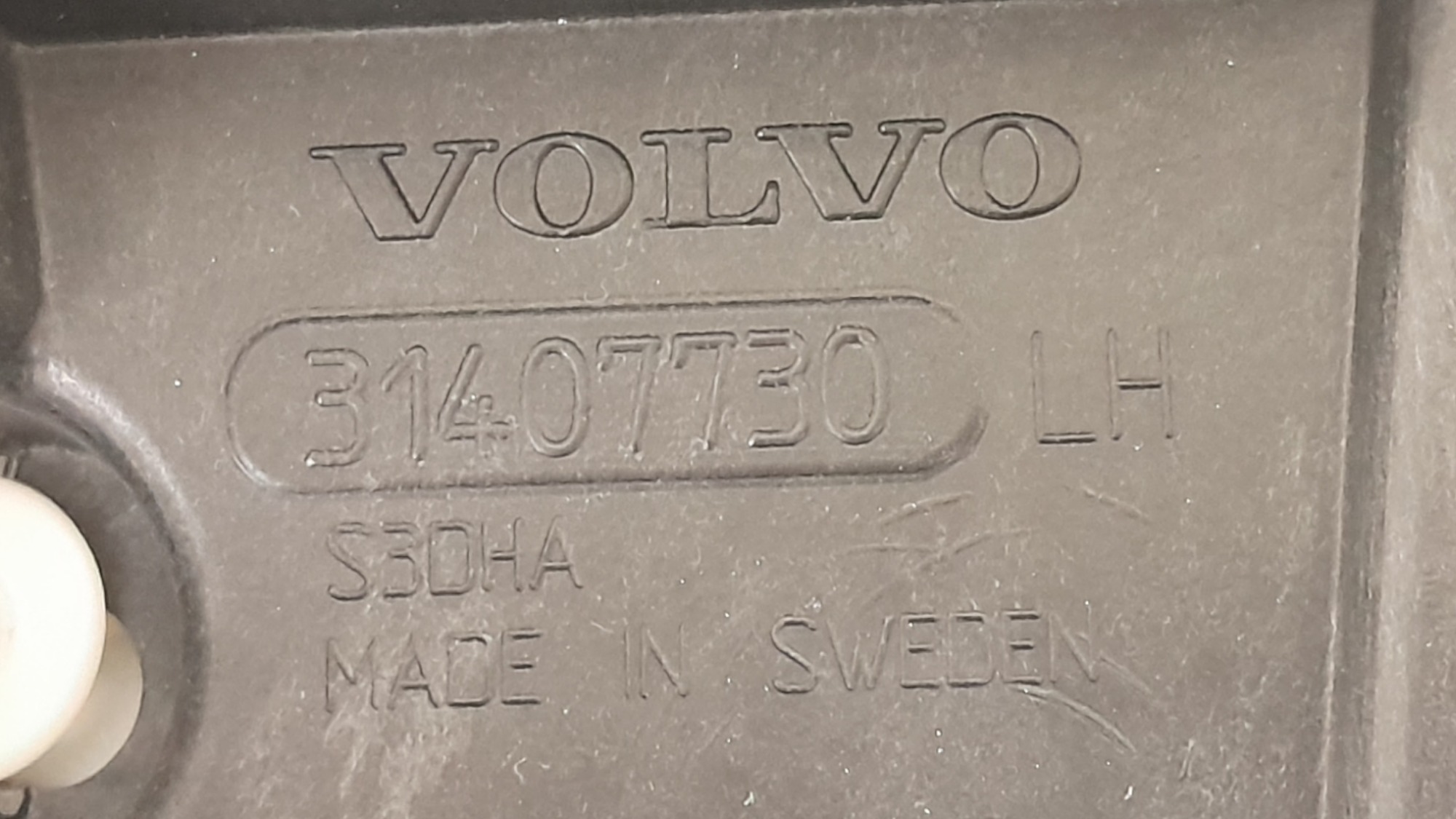 Guia Parachoque Traseiro Esquerdo Volvo Xc90 T6 2.0 16v 2018 5