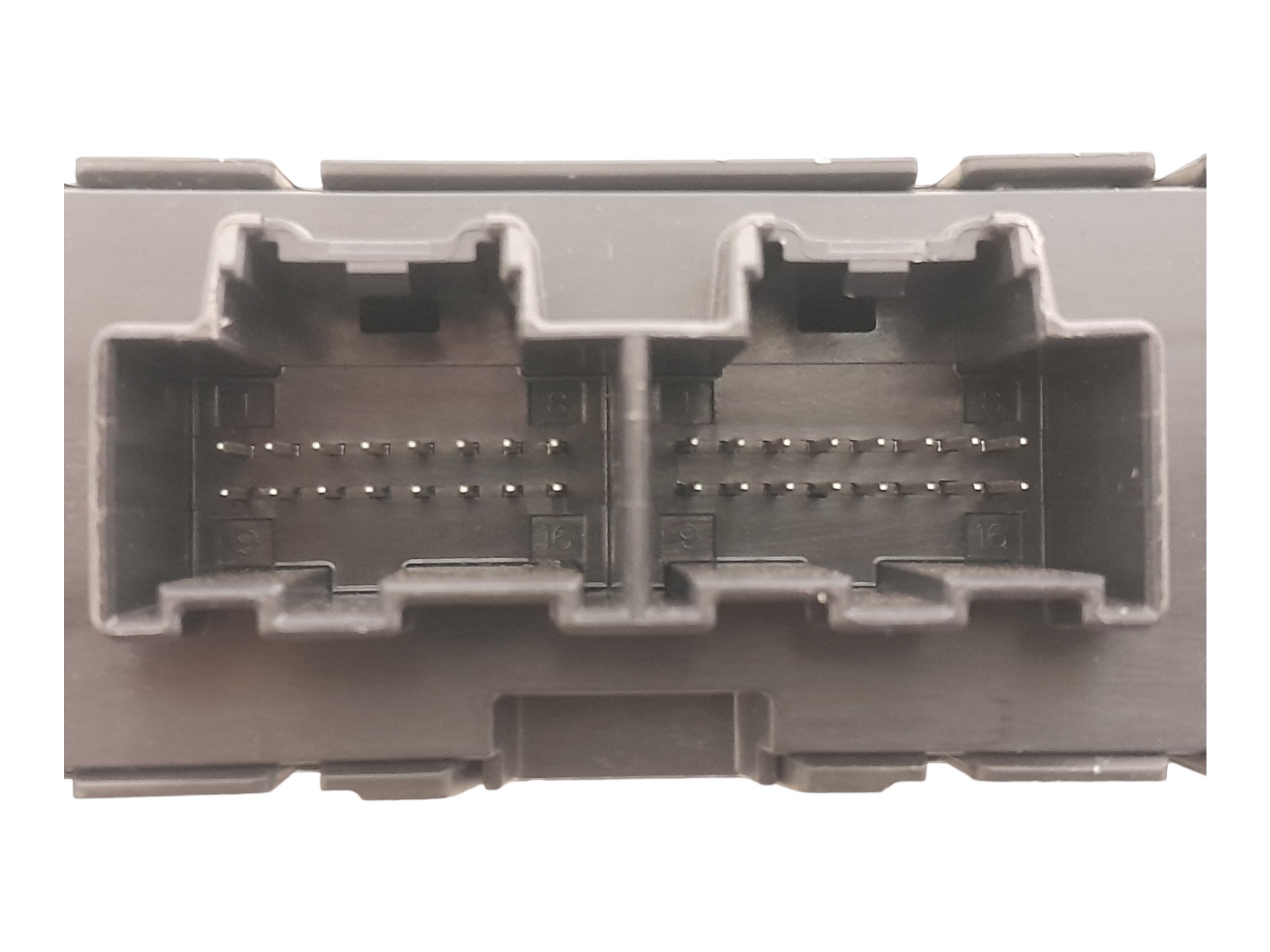 Modulo Estacionamento Chevrolet Onix Ltz 1.4 8v 2018 Preto 6