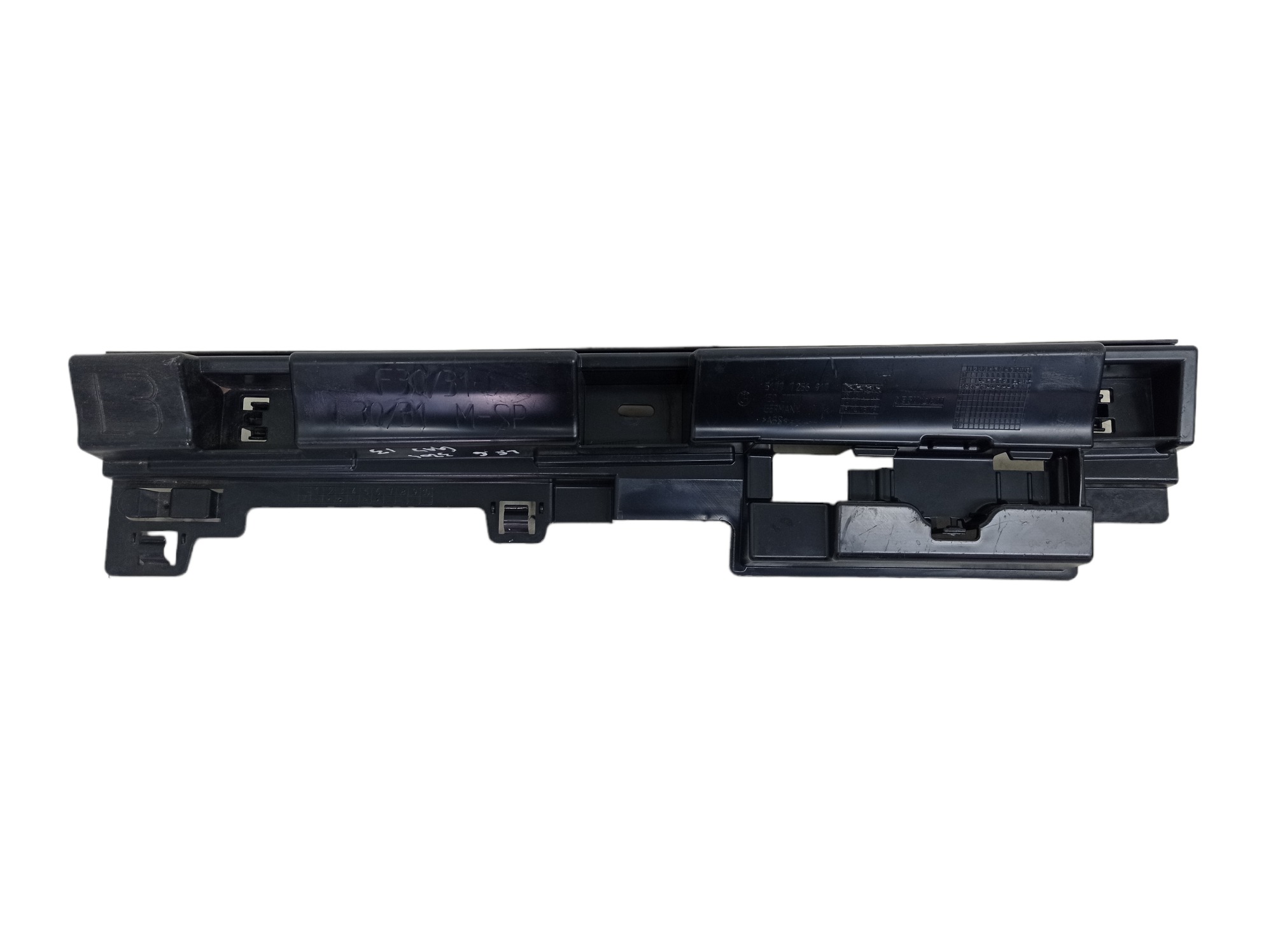 Suporte Guia Spoiler Lateral Esquerdo Bmw 320i 2013