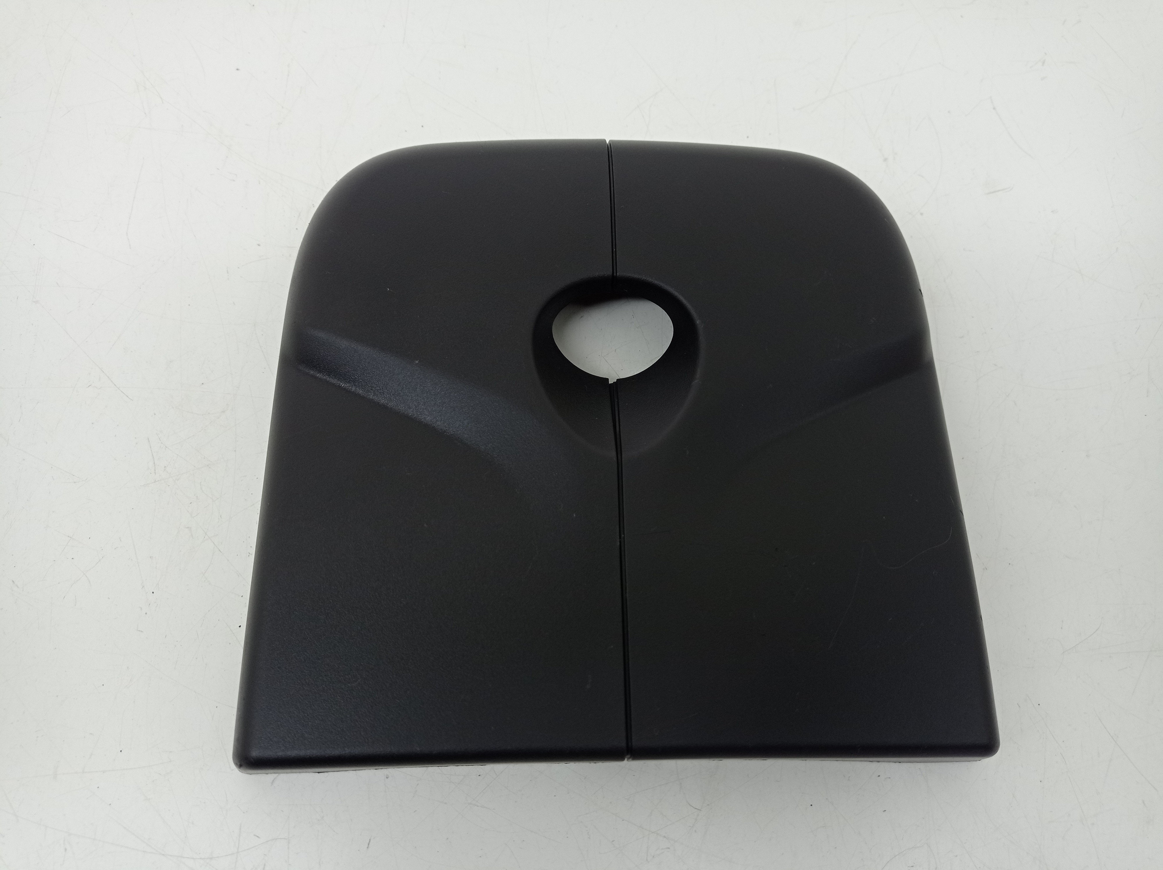 Moldura Sensor Parabrisa Chevrolet Tracker 2017 1