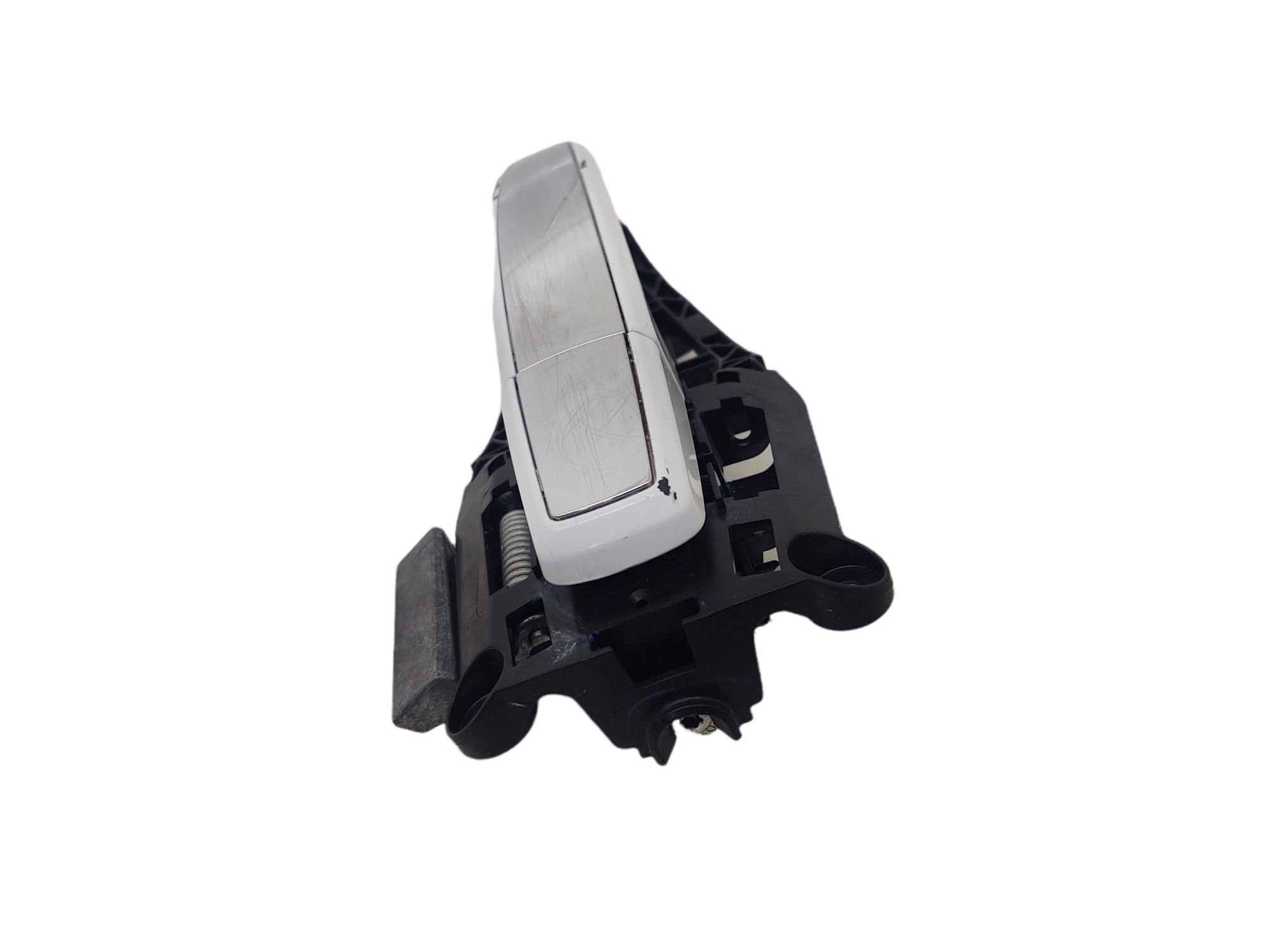 Macaneta Externa Traseira Direita Chevrolet Tracker 2015 – Branca E Prata 3