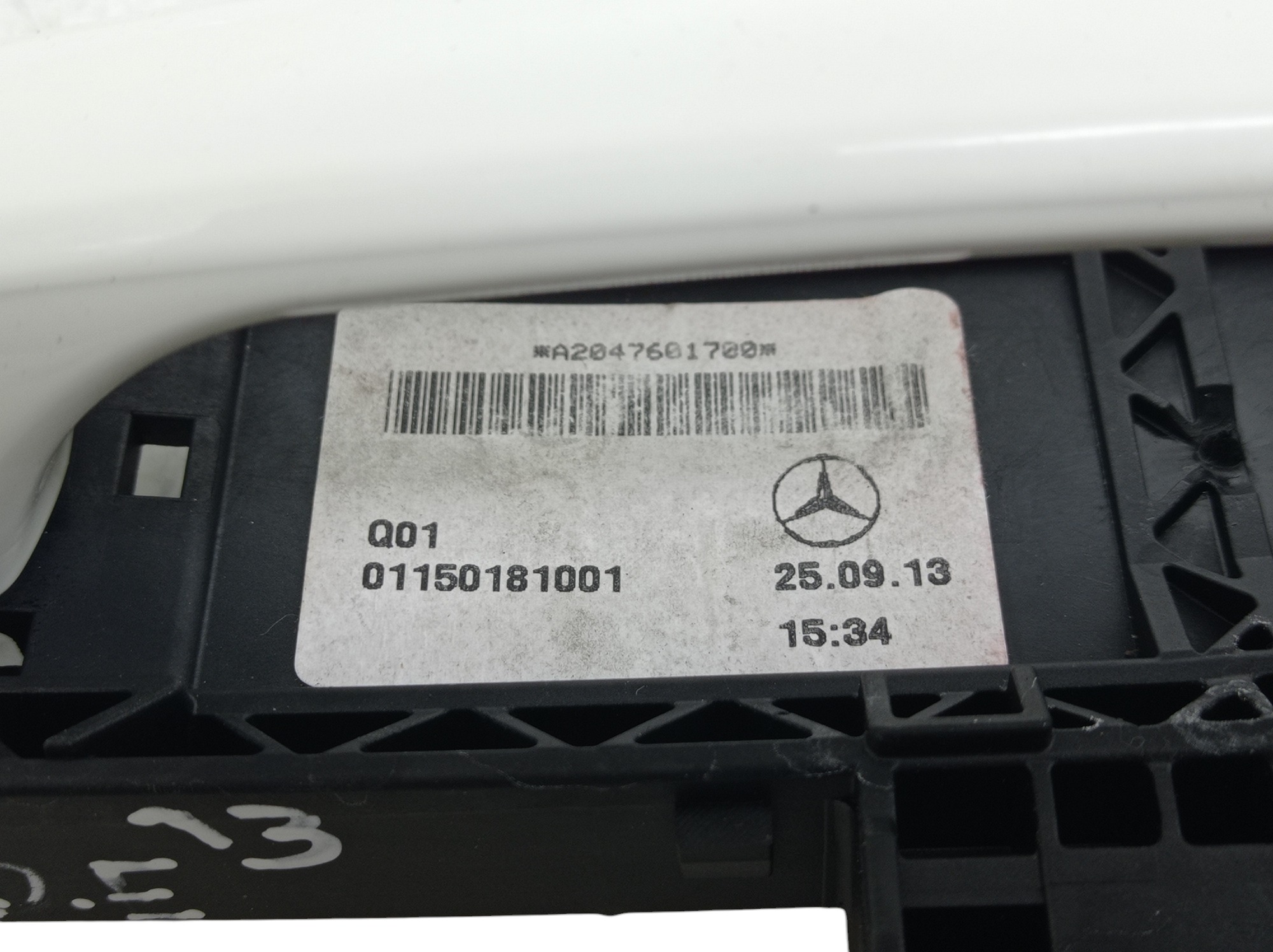 Maçaneta Externa Porta Dianteira Esquerda Mercedes A200 2014 Branco Dianteira 7
