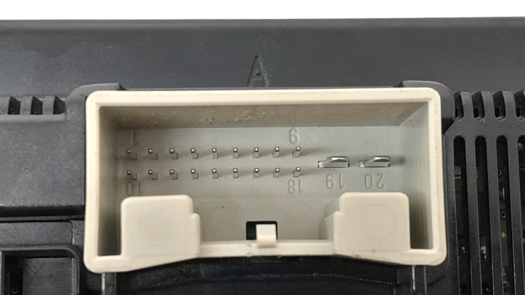 Controle Ar Condicionado Volkswagen Tiguan 2014 8