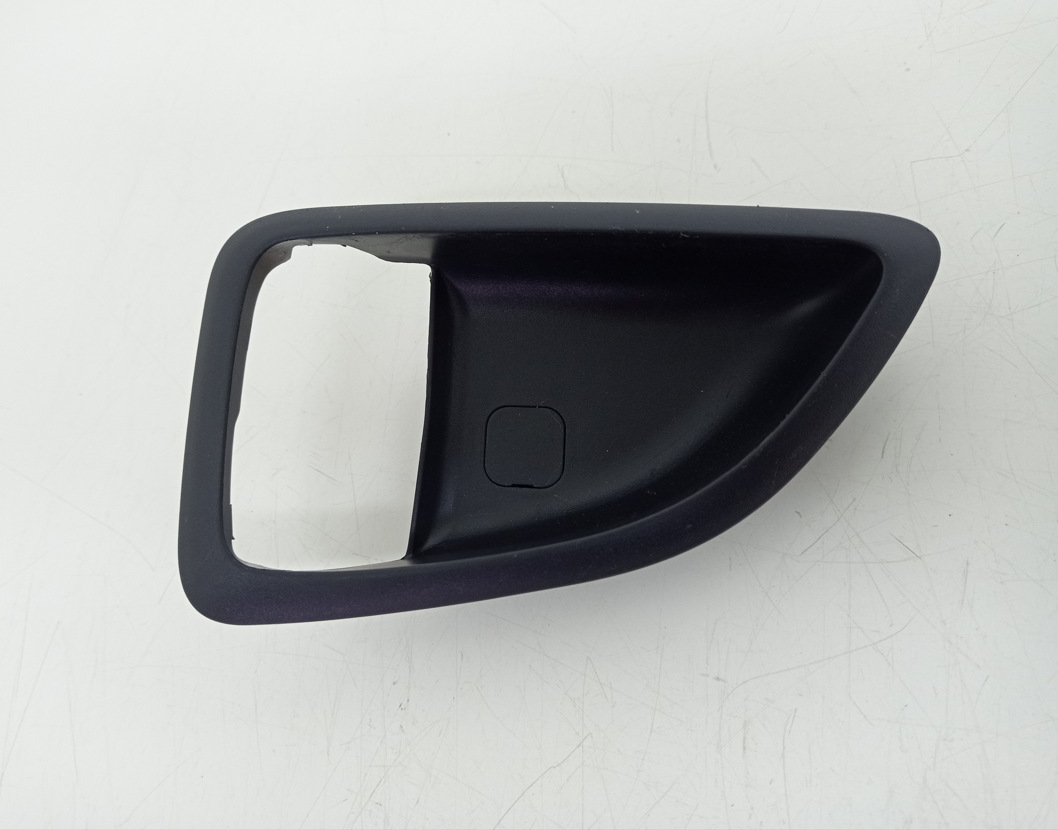 Moldura Maçaneta Interna Dianteira Direita Hyundai Ix35 2015 1