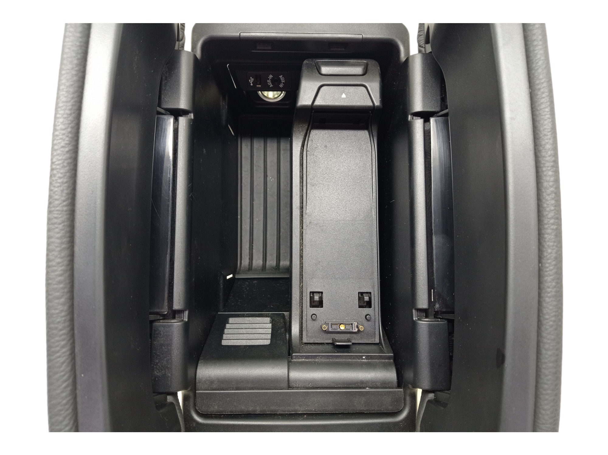 Apoio De Braço Console Bmw X5 2016 7