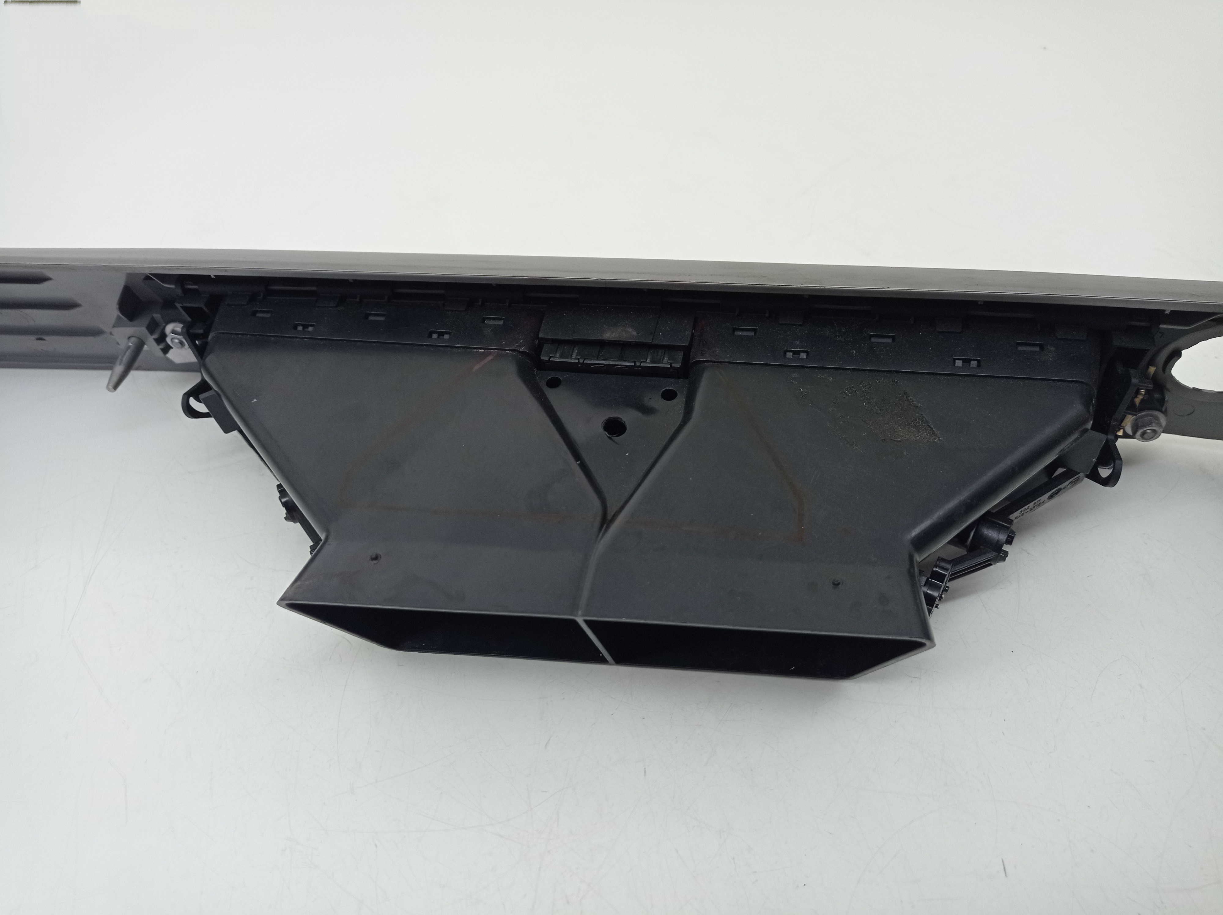 Moldura Central Com Difusores Bmw 325i 2008 9