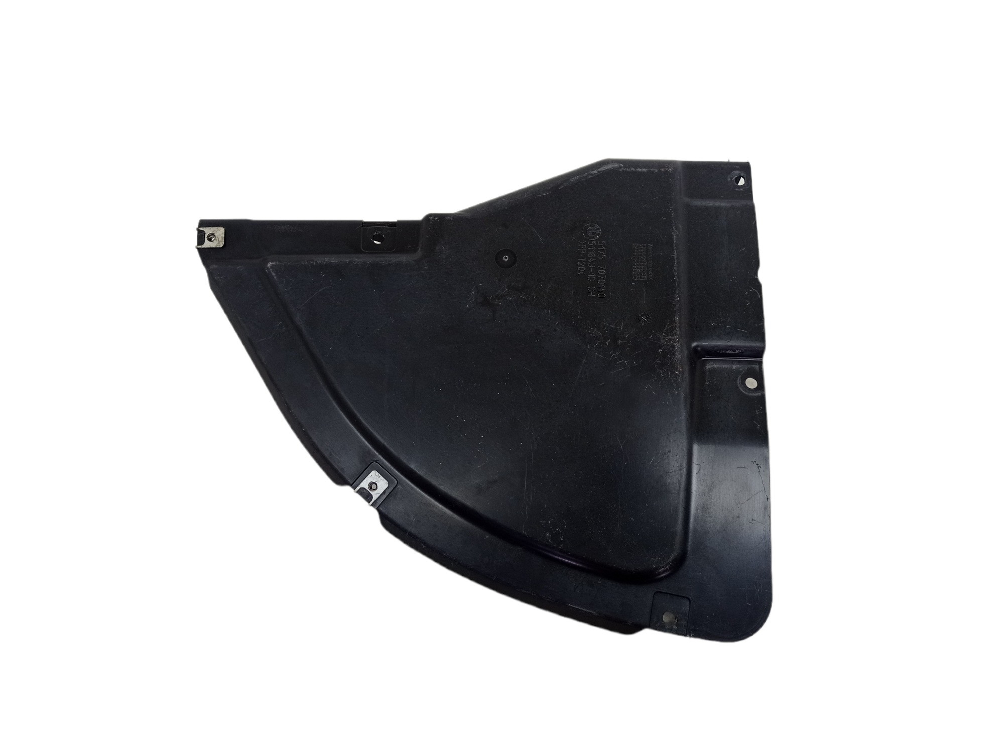 Aplique Direito Inferior Parachoque Traseiro Bmw 120i 2010 2