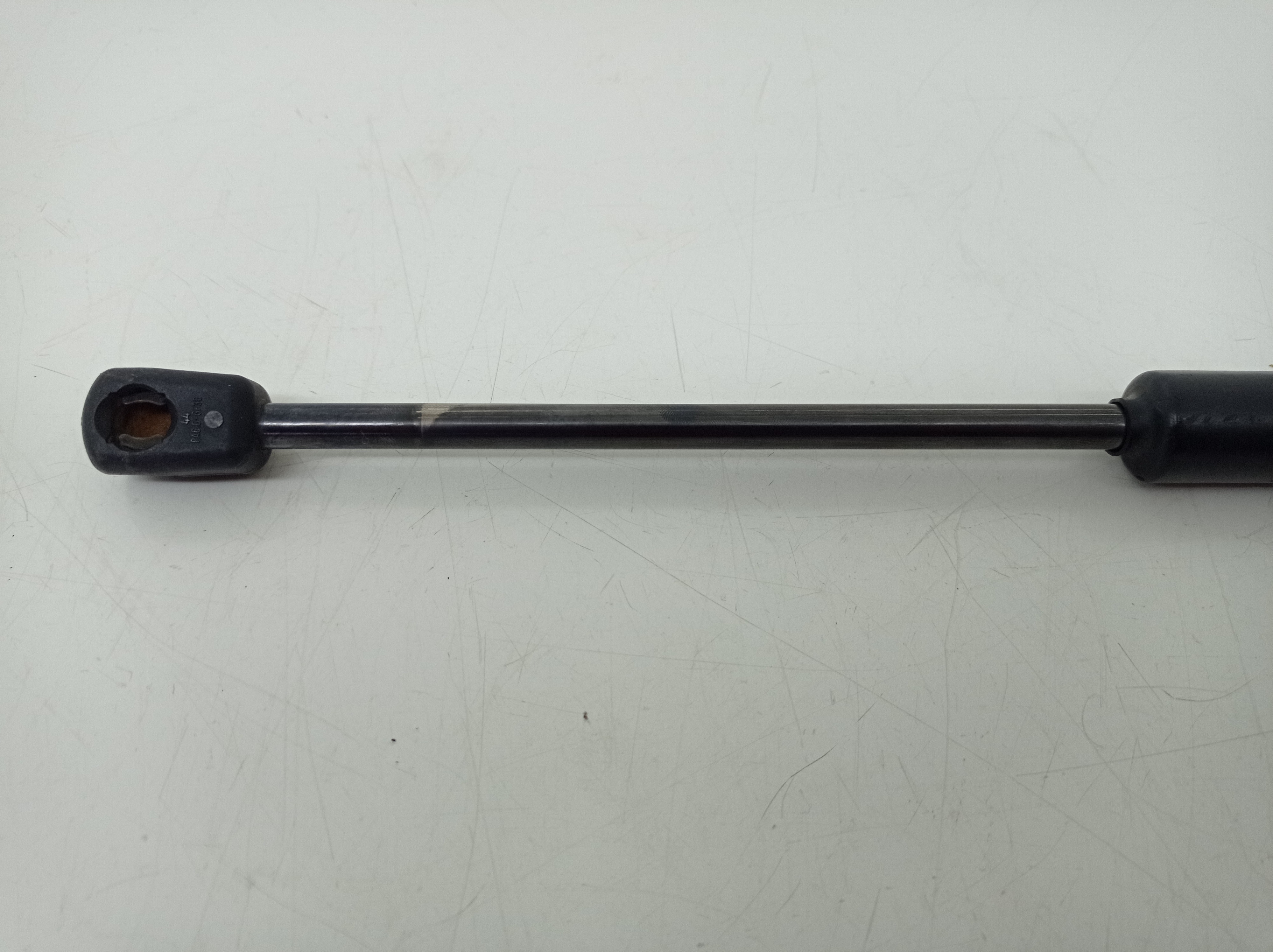 Amortecedor Da Tampa Traseira Renault Duster 2014 2