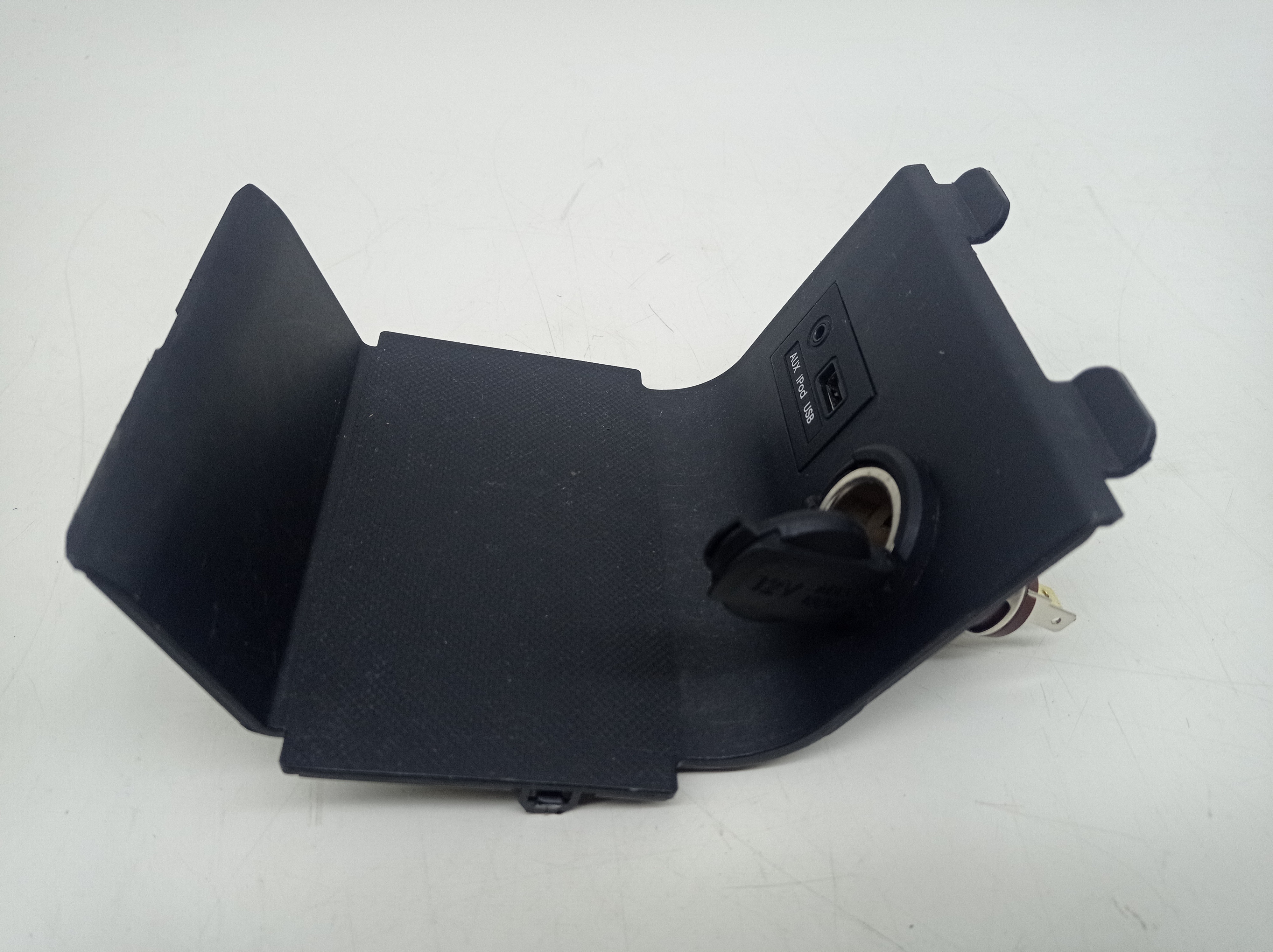 Moldura Painel Usb Hyundai Hb20 2016 3