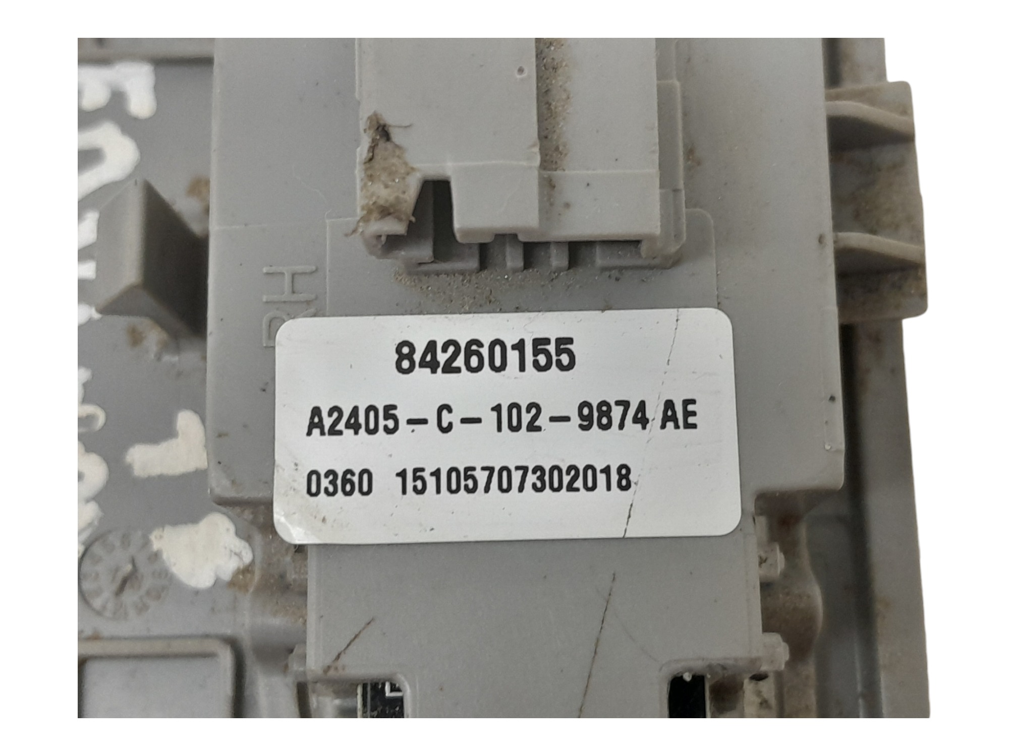 Luz Teto Traseira Direita Chevrolet Equinox Premier 2018 6